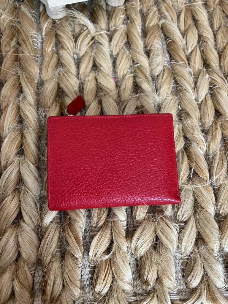 089237C1-6115-4DEF-933C-7CEB6AF8D968