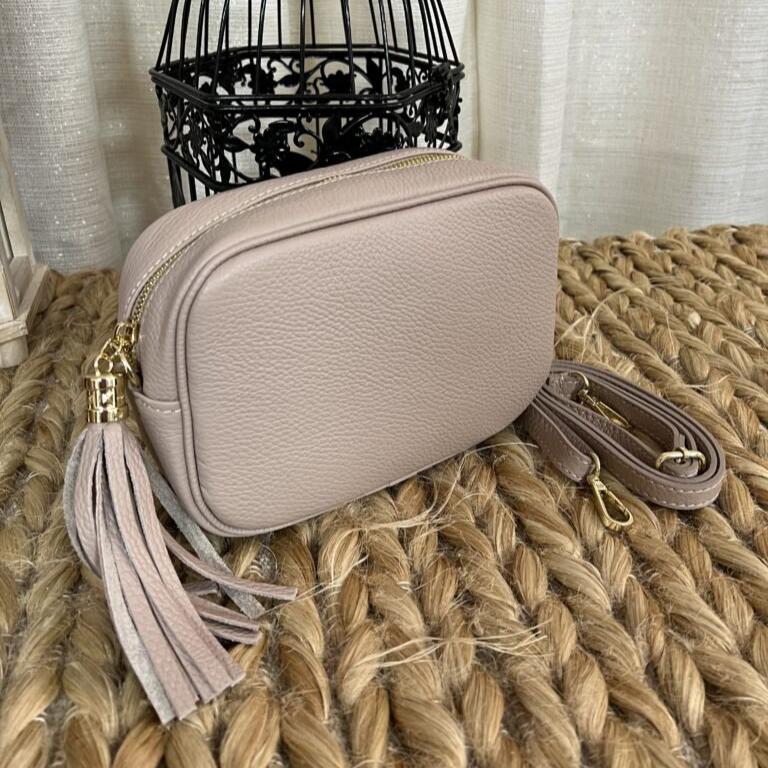 08DF9C11-4FC7-43E4-AB95-3E102C377E35