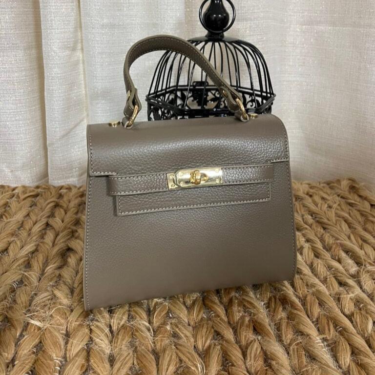 11F0C9CD-6F5F-4525-9F99-2E52181F47B0