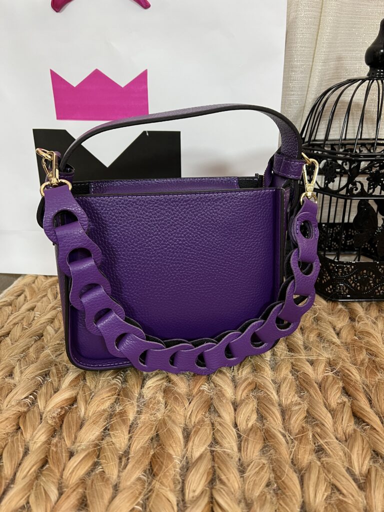 20892C2D-E561-42E1-AB42-E833A59B55A6