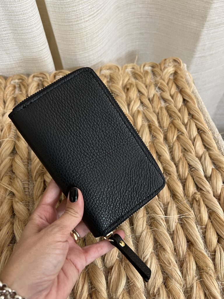 251D3B73-0207-4A49-A8B6-9AB26252C04F