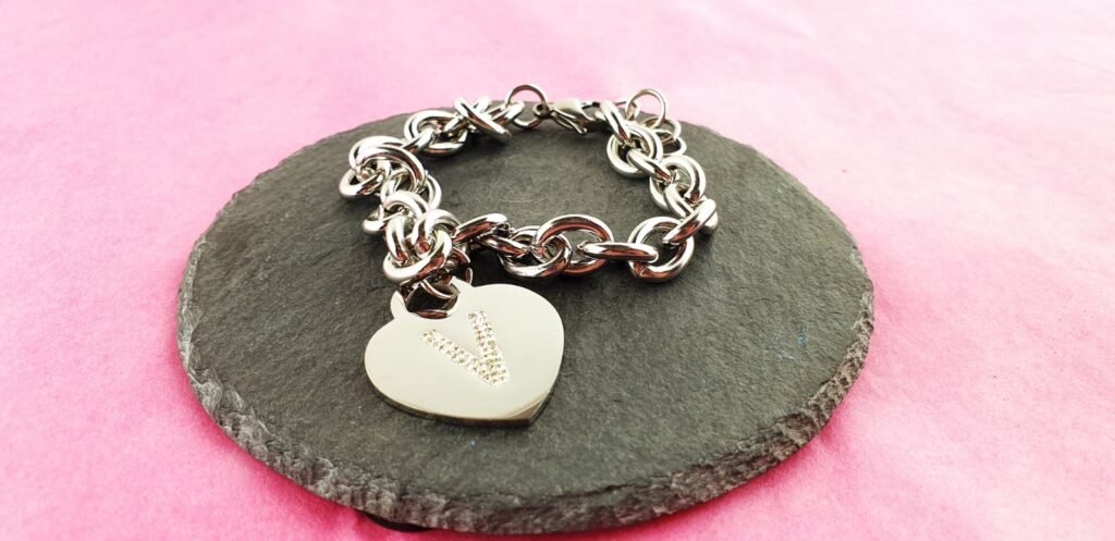 39924504-2D9E-4812-A055-56F7DA64B445