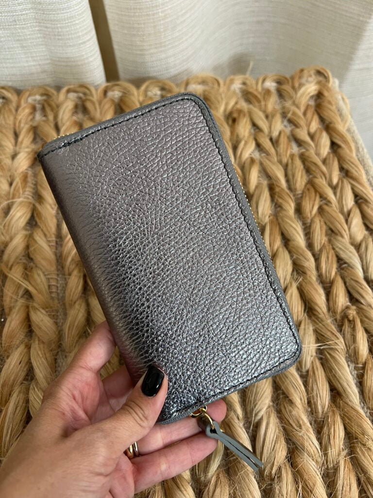 4FDB7E42-0F20-44D9-9AFA-123F73BAA2E5