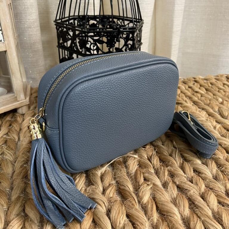 58303176-2722-4C86-B4E9-7AD746B57210