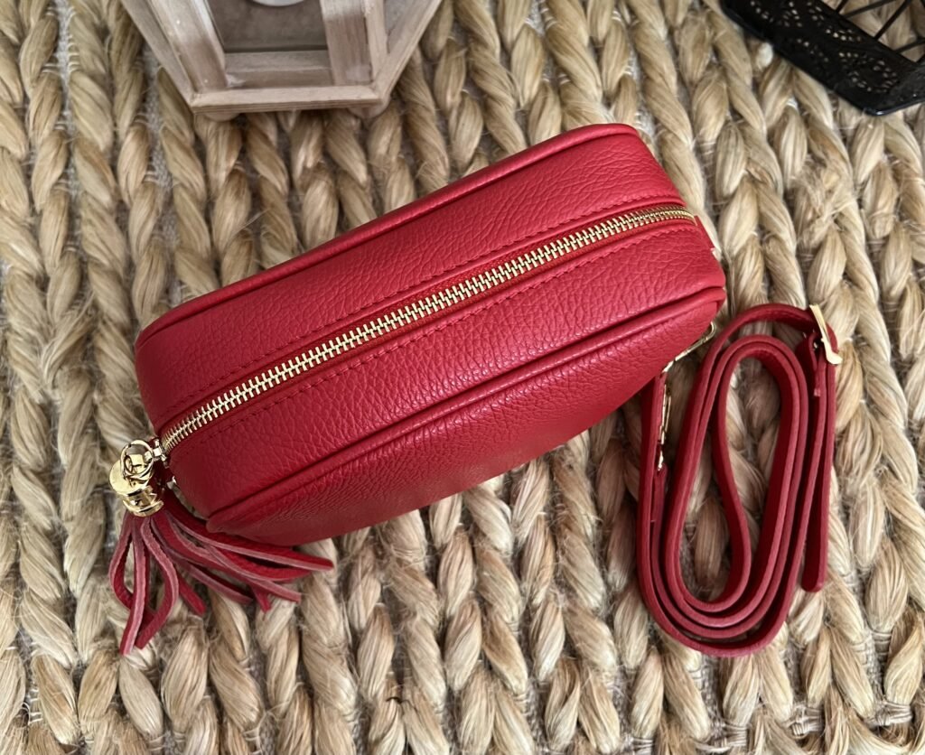 674BCEEE-F1DB-43A8-83B3-C72CEF4557EF