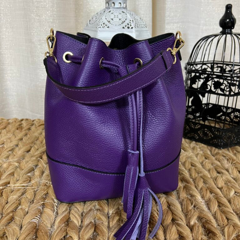 6B351C06-41BE-4951-B98B-FD15E7A4FA78