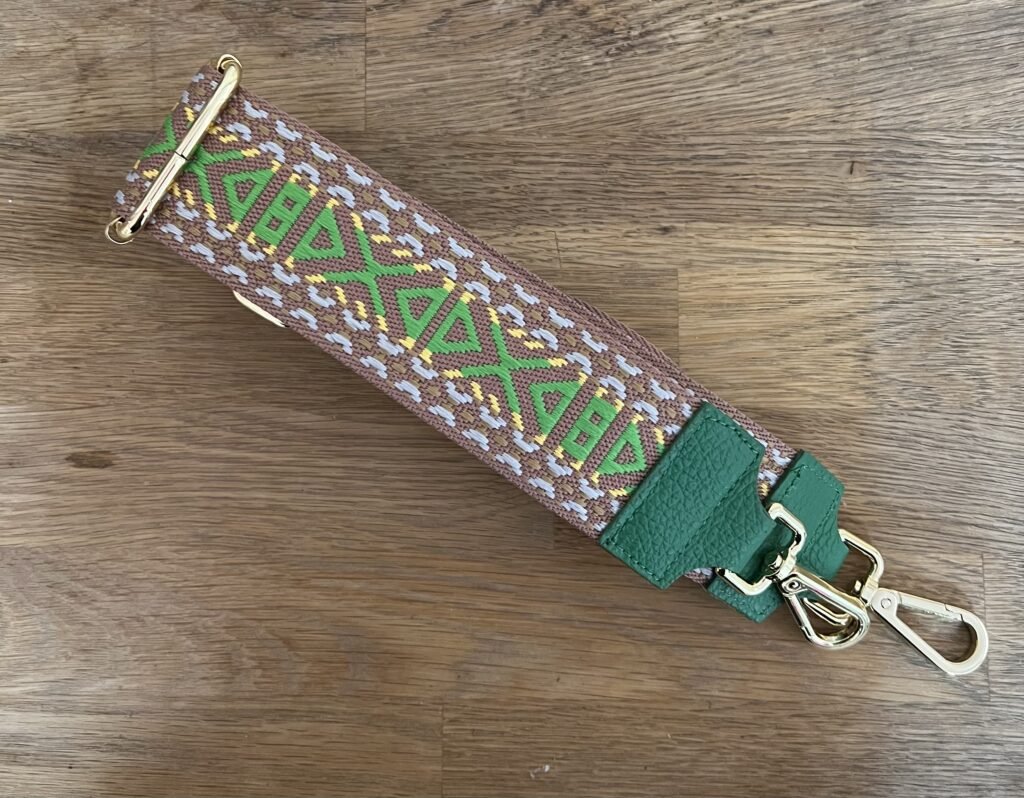 71947B7E-7117-4AF3-8E79-1BE590E7FE3A