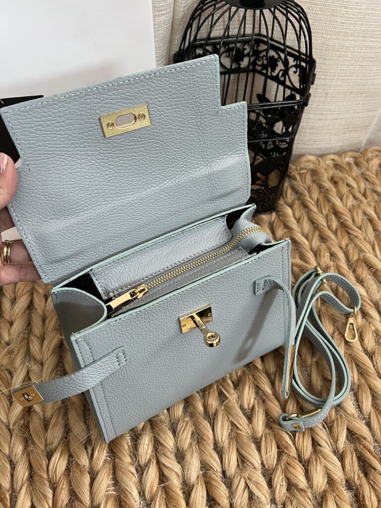 84CDBF5A-AFCC-494C-813C-B941DB63F939