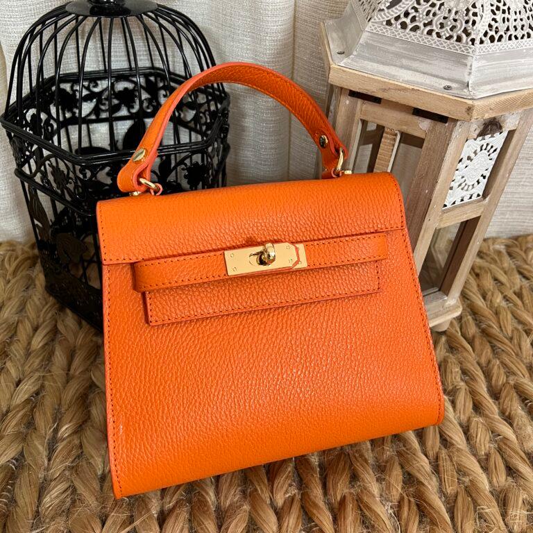 A4C322A5-D197-46EB-BD05-9B17E5157E9C