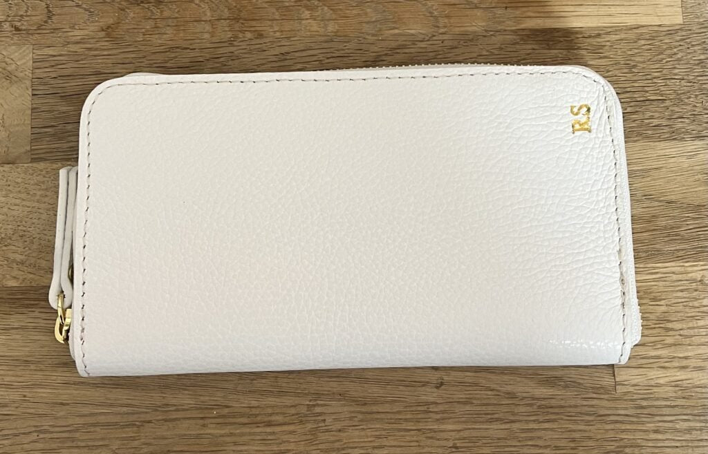 A64D8FBE-86B8-4330-A023-1B3349E6A817