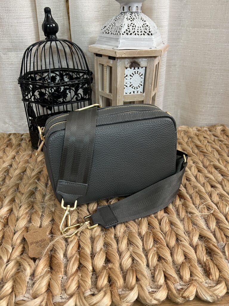 B22819AD-5DFB-41AD-8FB0-C6276C542A44