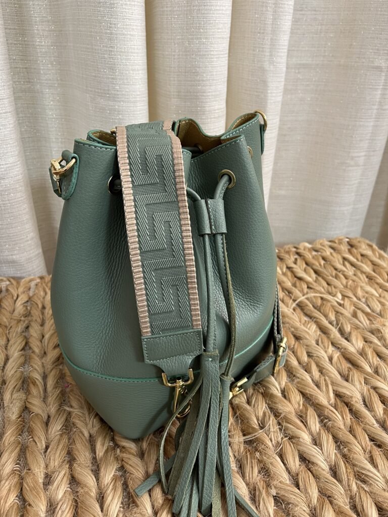 B283541C-2653-4656-A8B2-7316F731AFE7