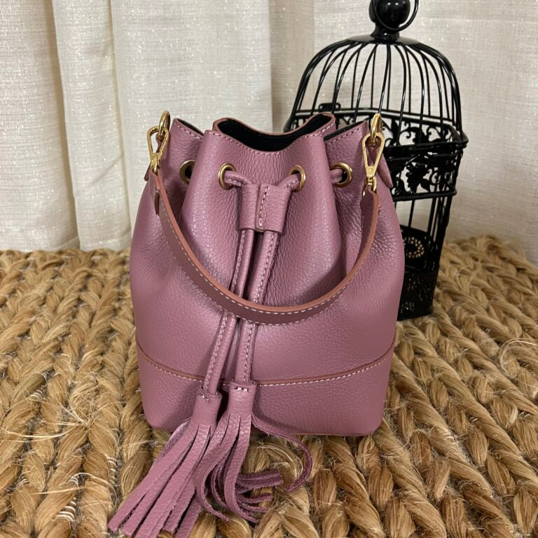 C1A089FF-AA25-4A68-A3E0-AA5A5FFEF7A6