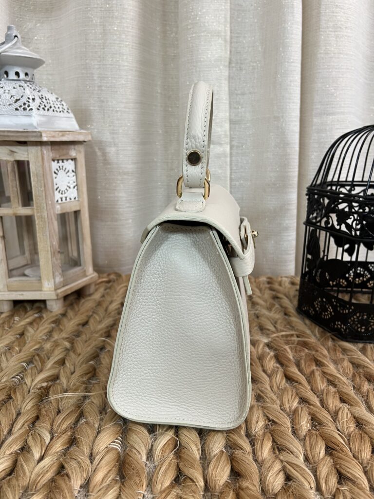 C87BB709-A347-48D4-8015-8ED0477E46DA