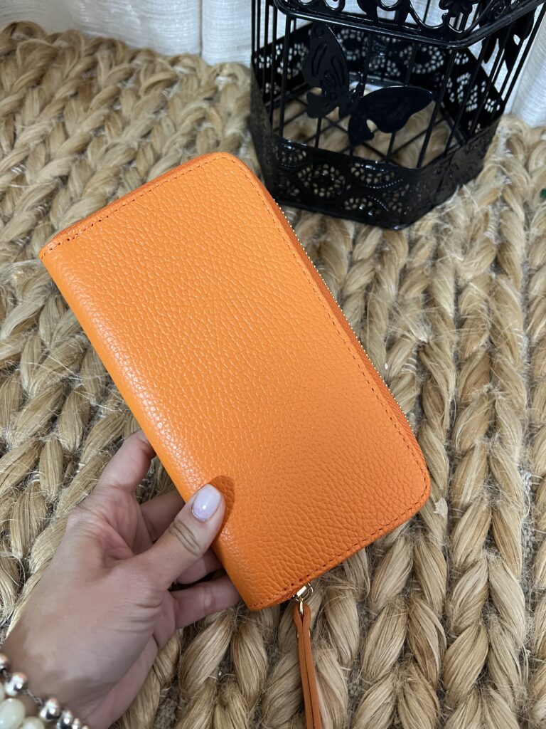 CAB23AA4-1157-4464-B99C-D89E9D64B33F