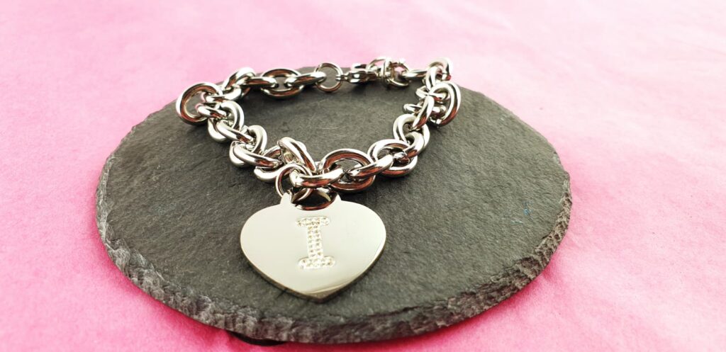 CFEDF3D0-523D-4E0D-94D5-FEEA1B41909B