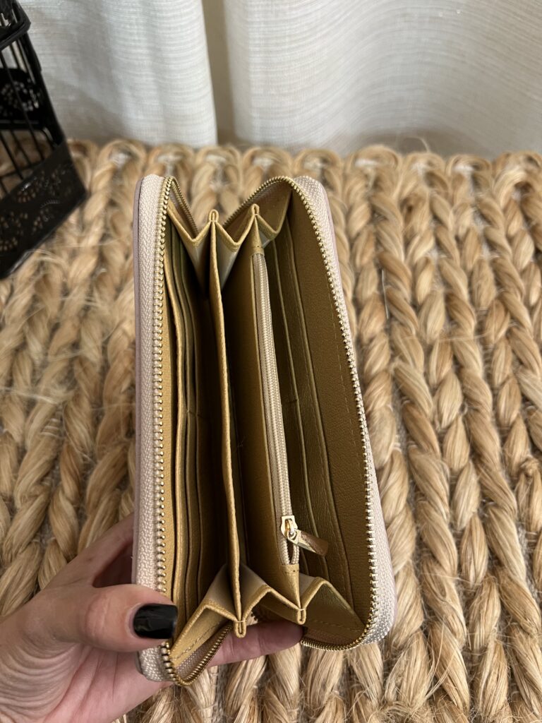 F33284D0-38CD-4FAA-80A9-E8526063A22D