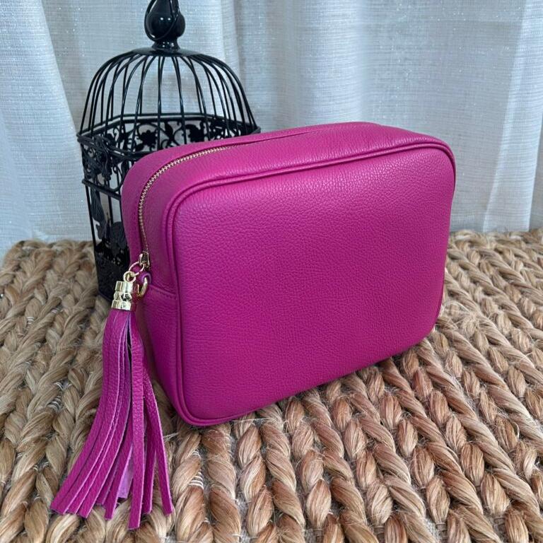 FBAC050E-D898-4084-905D-DA7A09331D3D