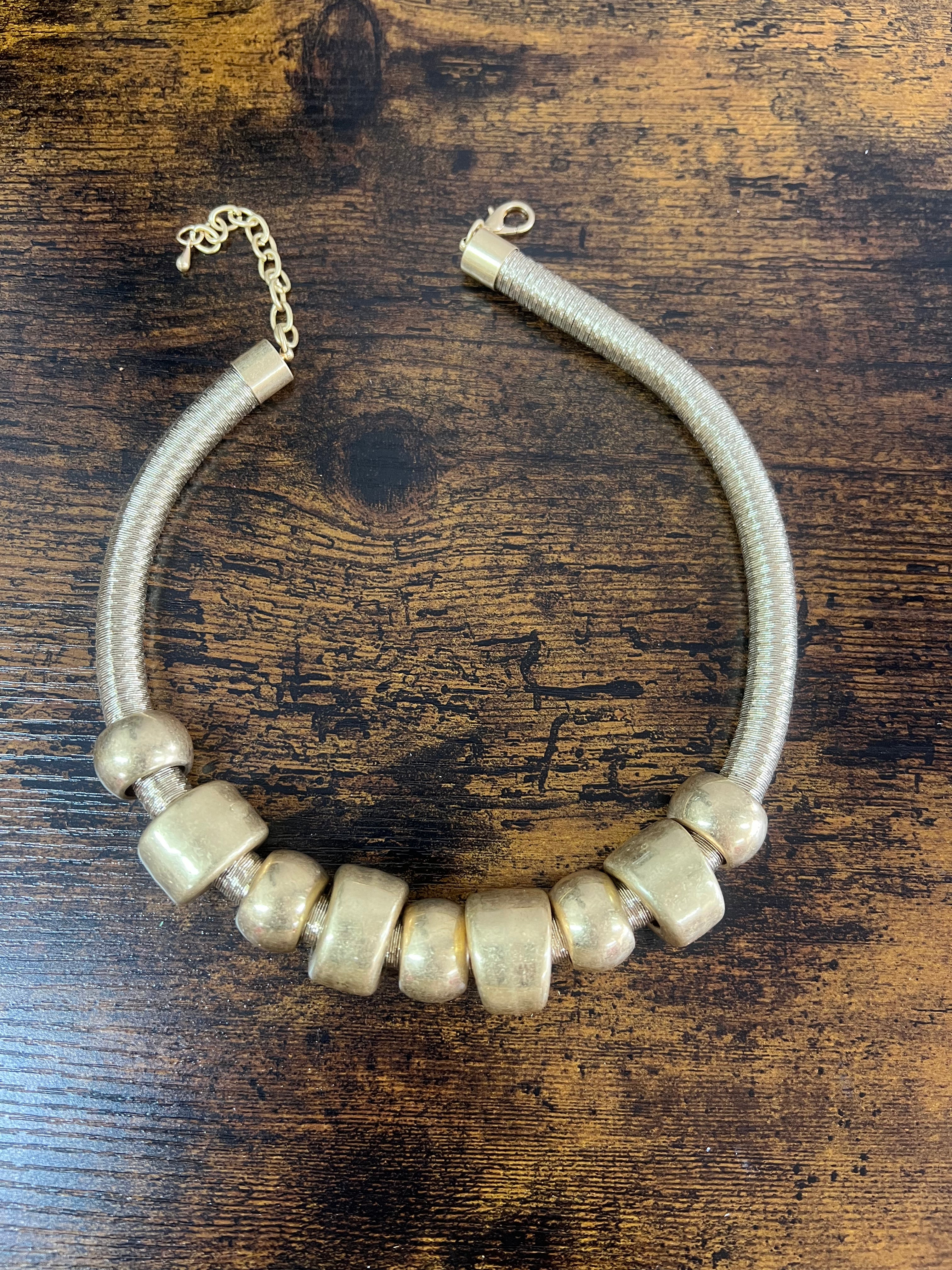 Collana bull dorata satinata