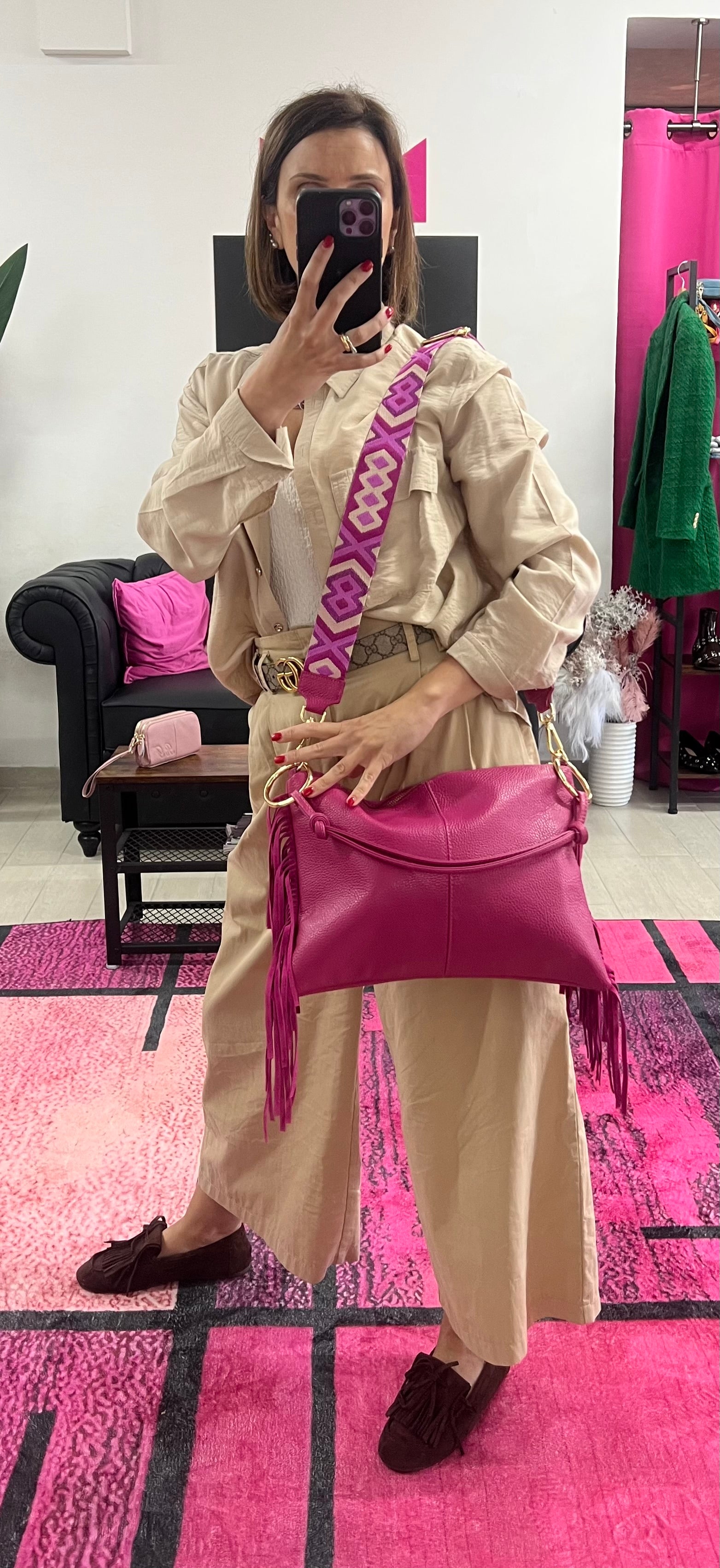 Ariel fucsia e tracolla geo