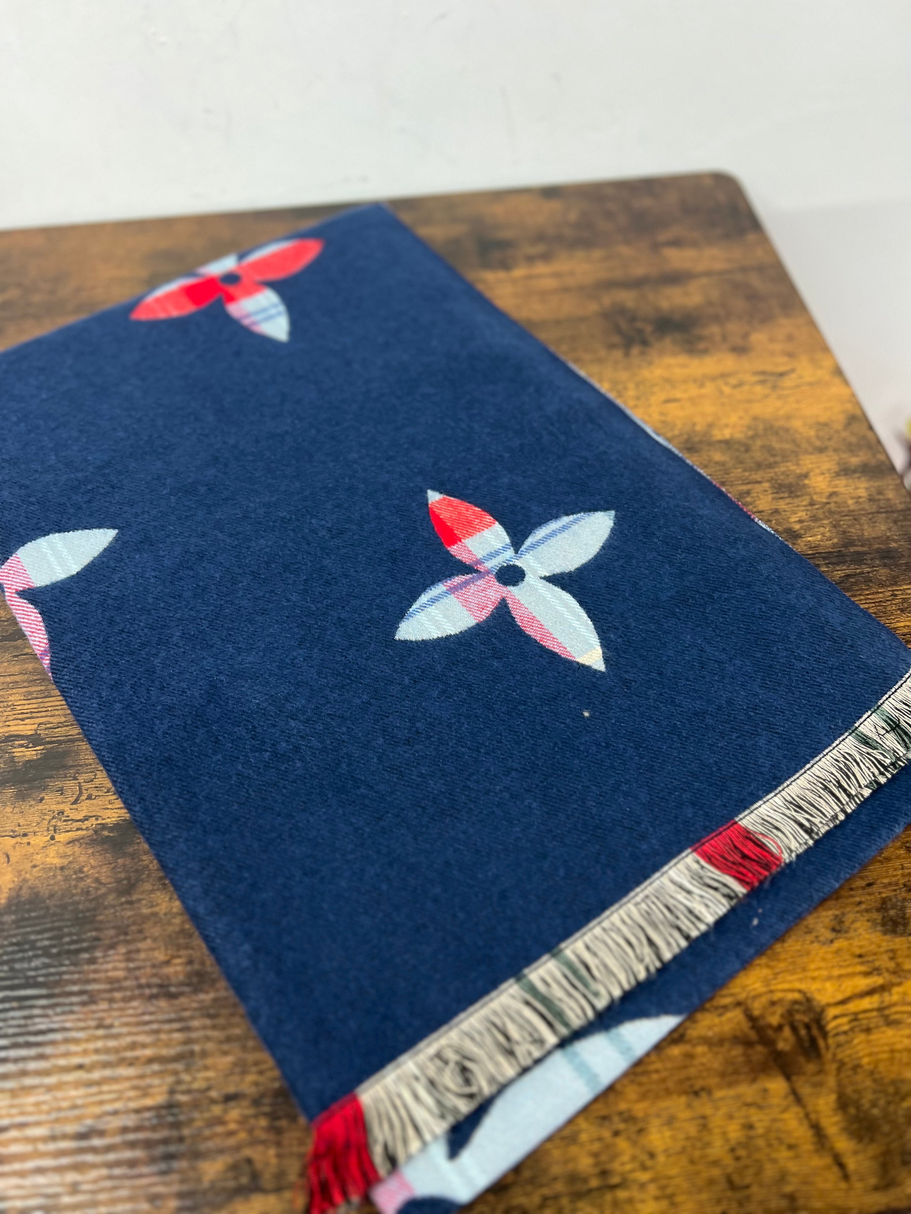 Sciarpona misto cachemire fiore blu