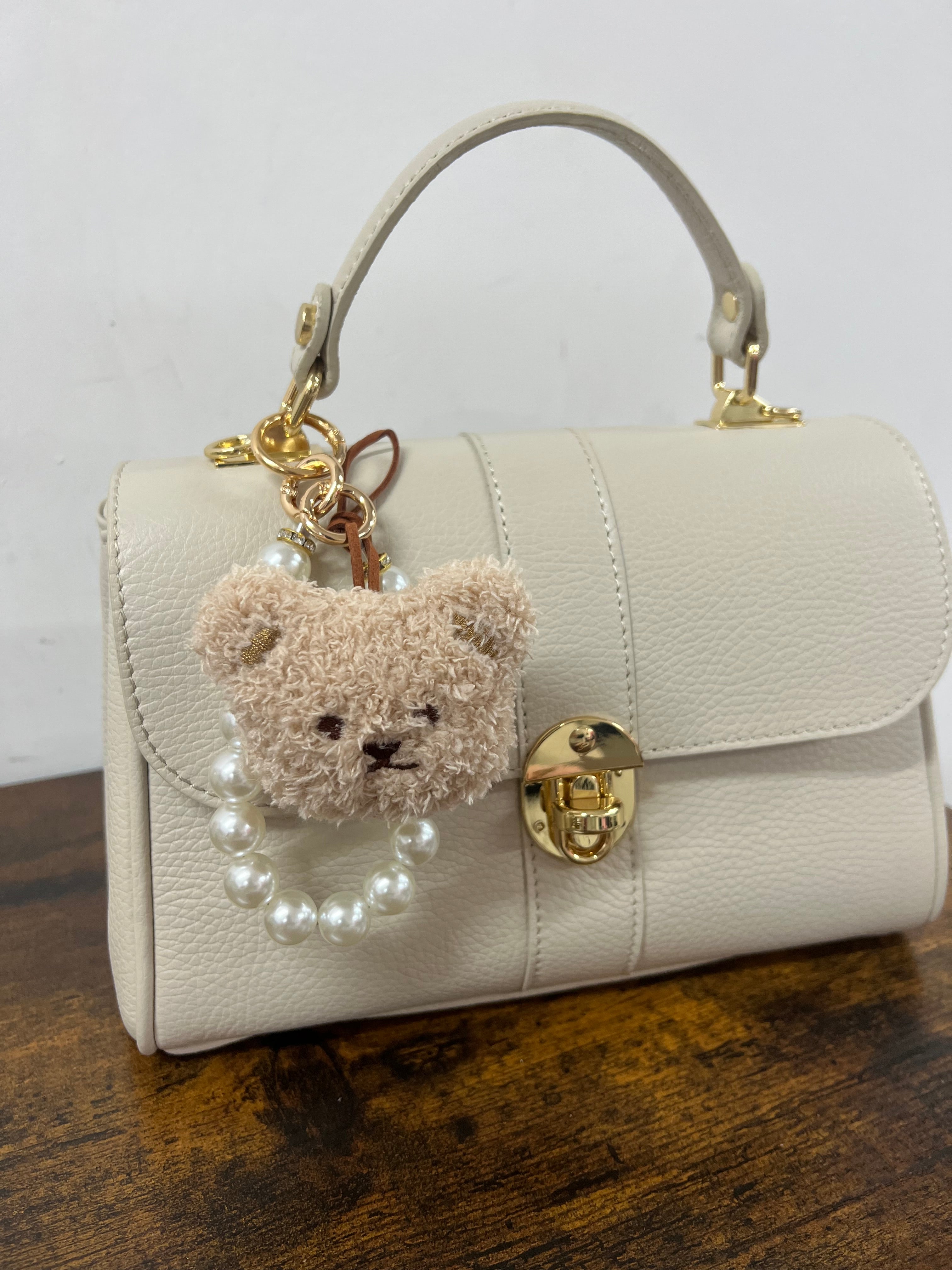 Portachiavi teddy tortora e perle