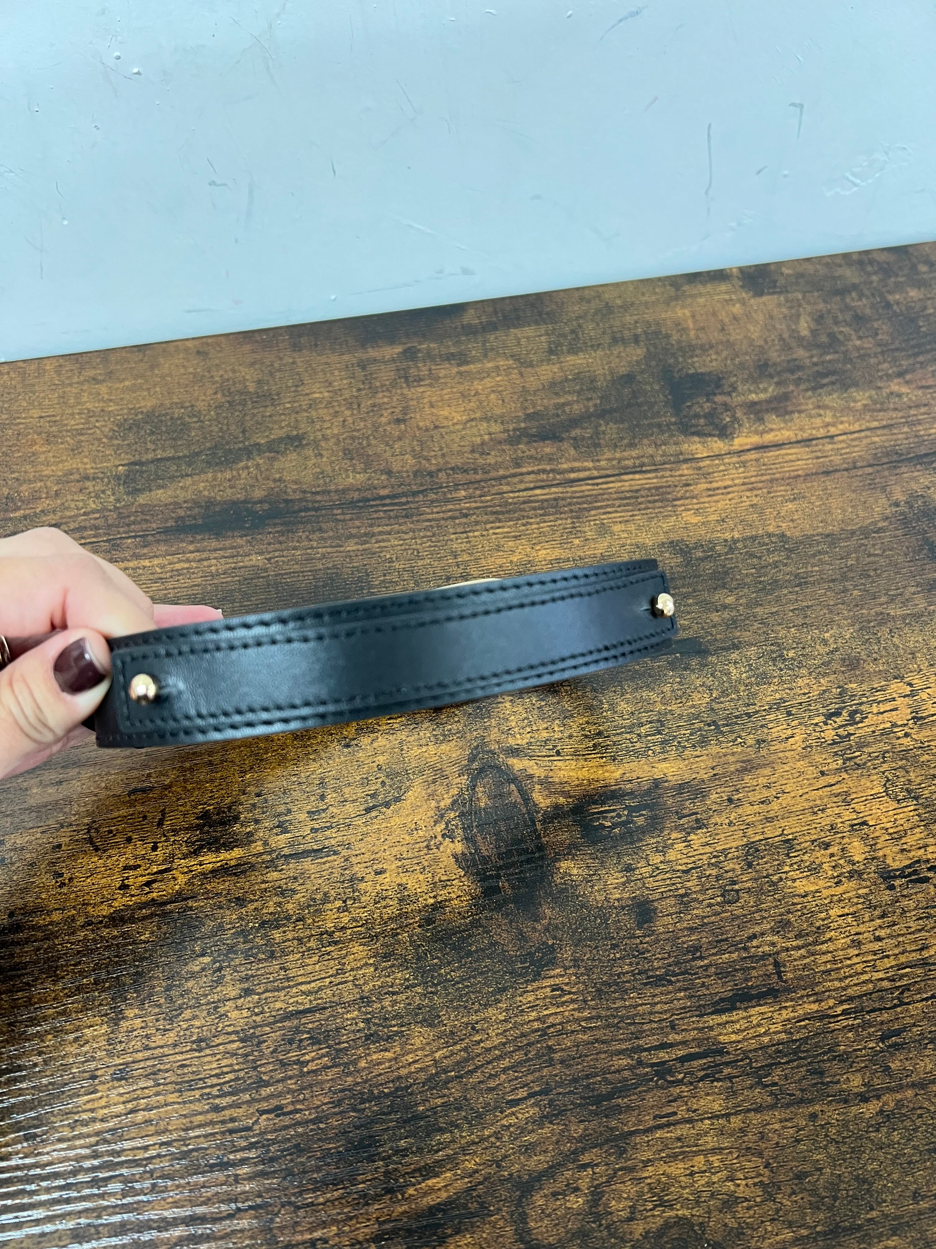 Collare in vera pelle nero