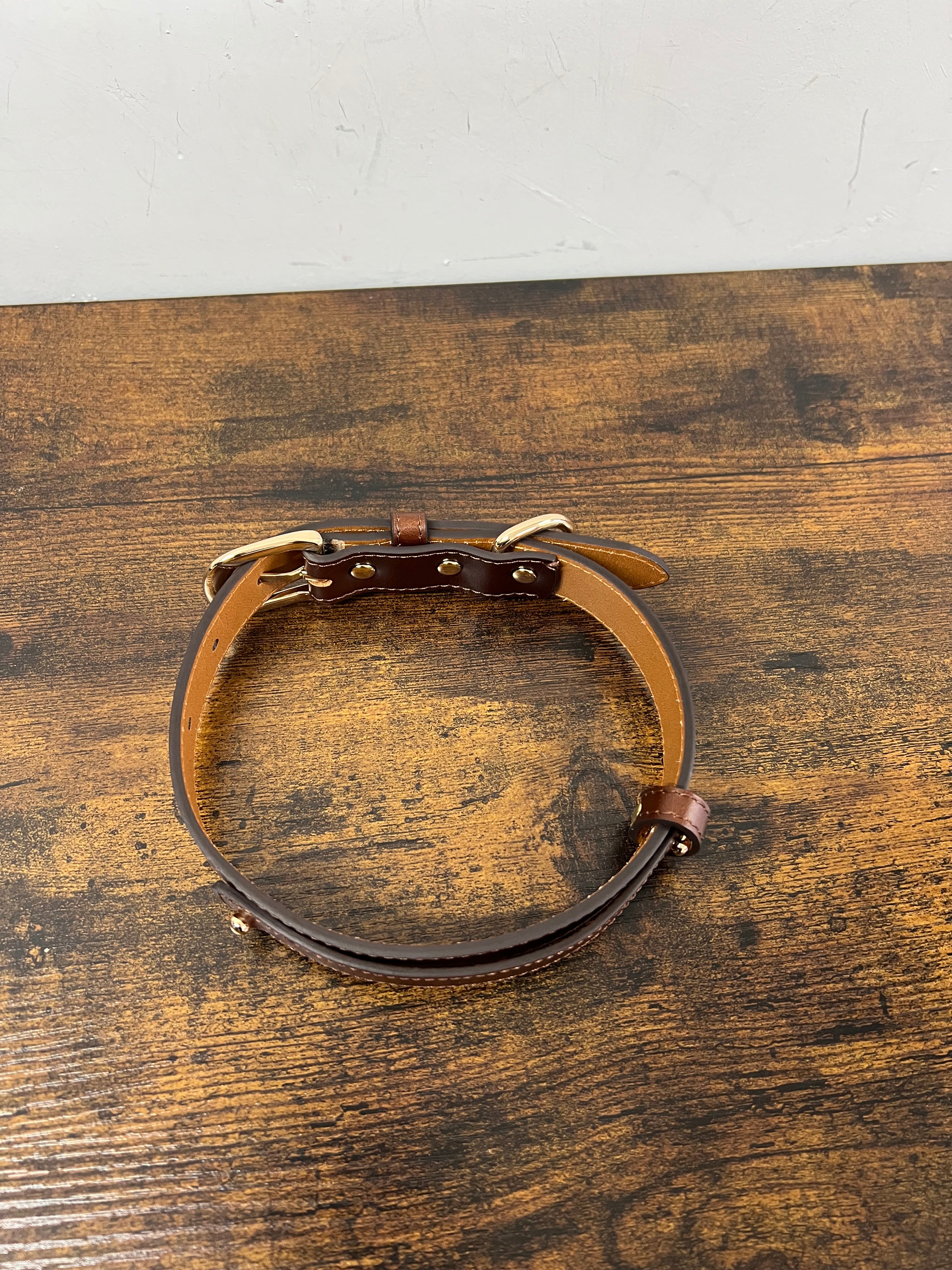 Collare in vera pelle marrone