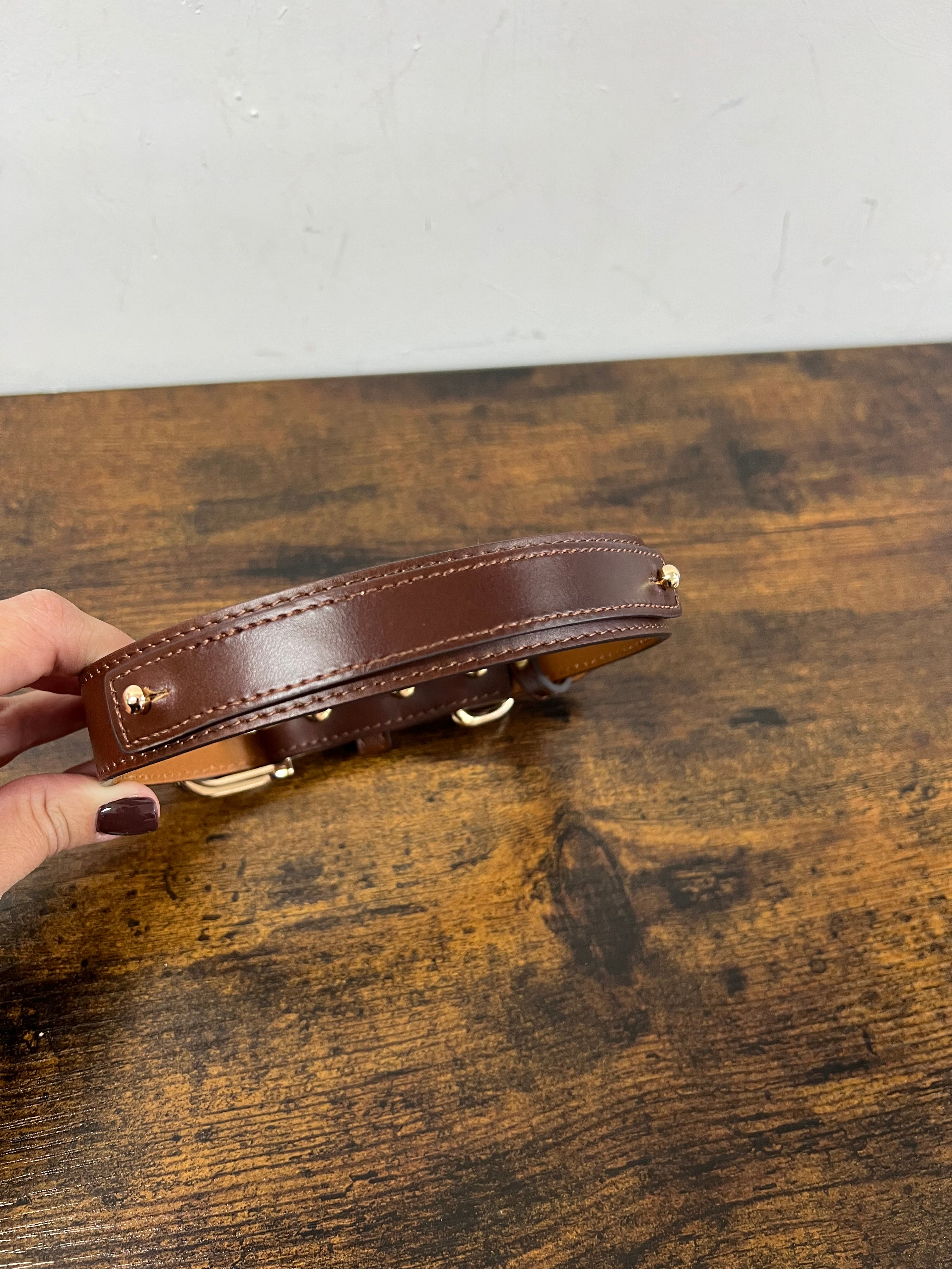 Collare in vera pelle marrone