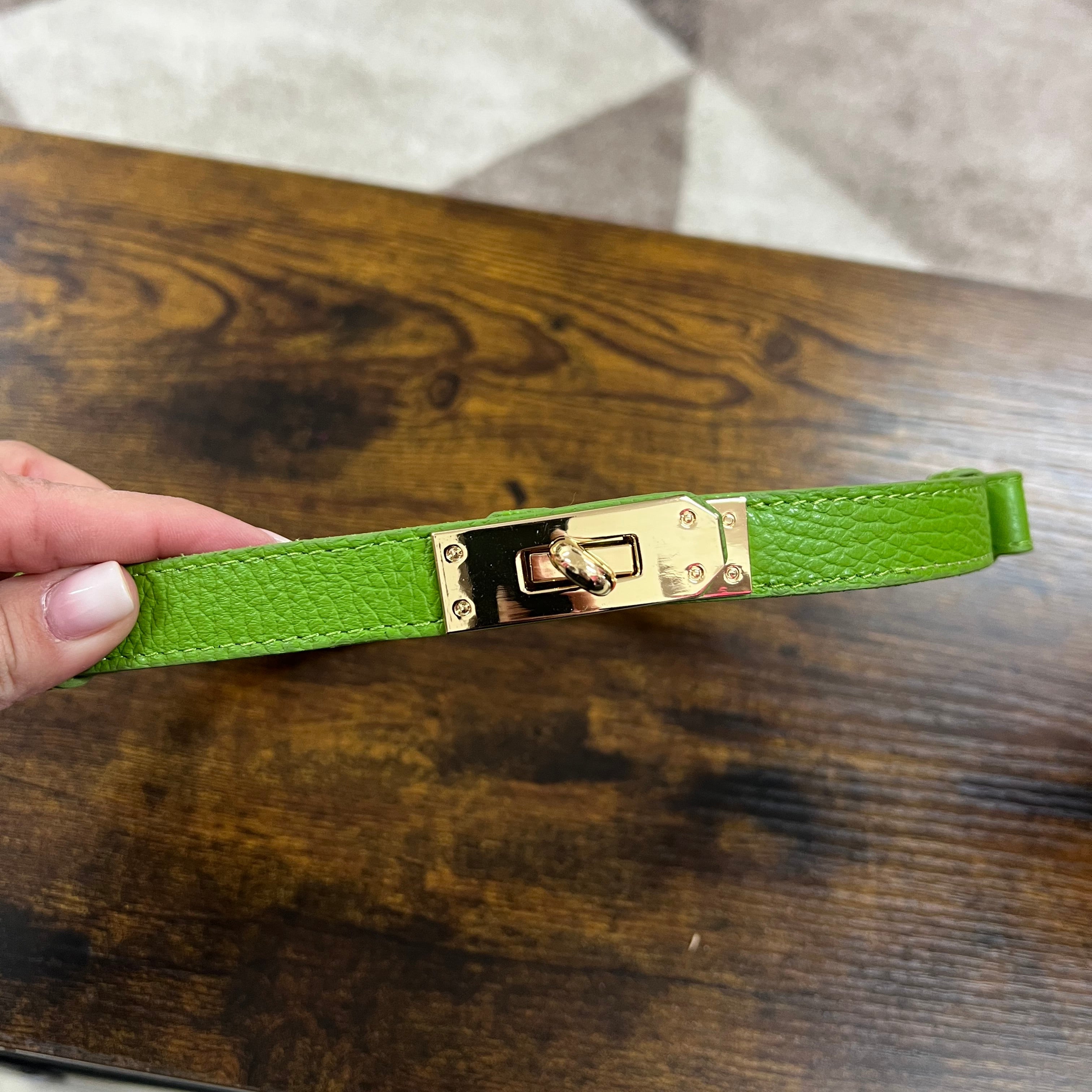 Cintura senza buchi verde acido