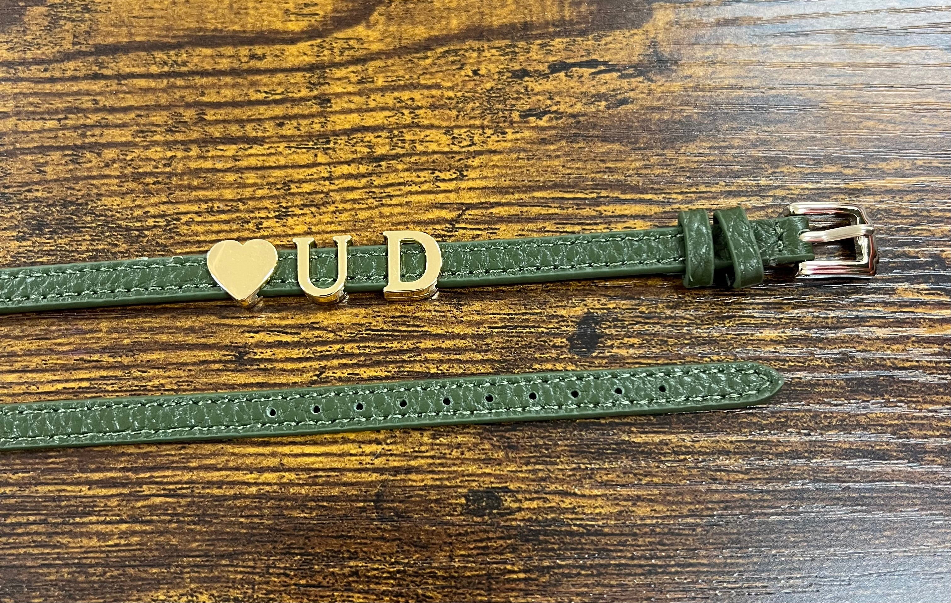 Bracciale in pelle con iniziali dorate cinturino verde militare