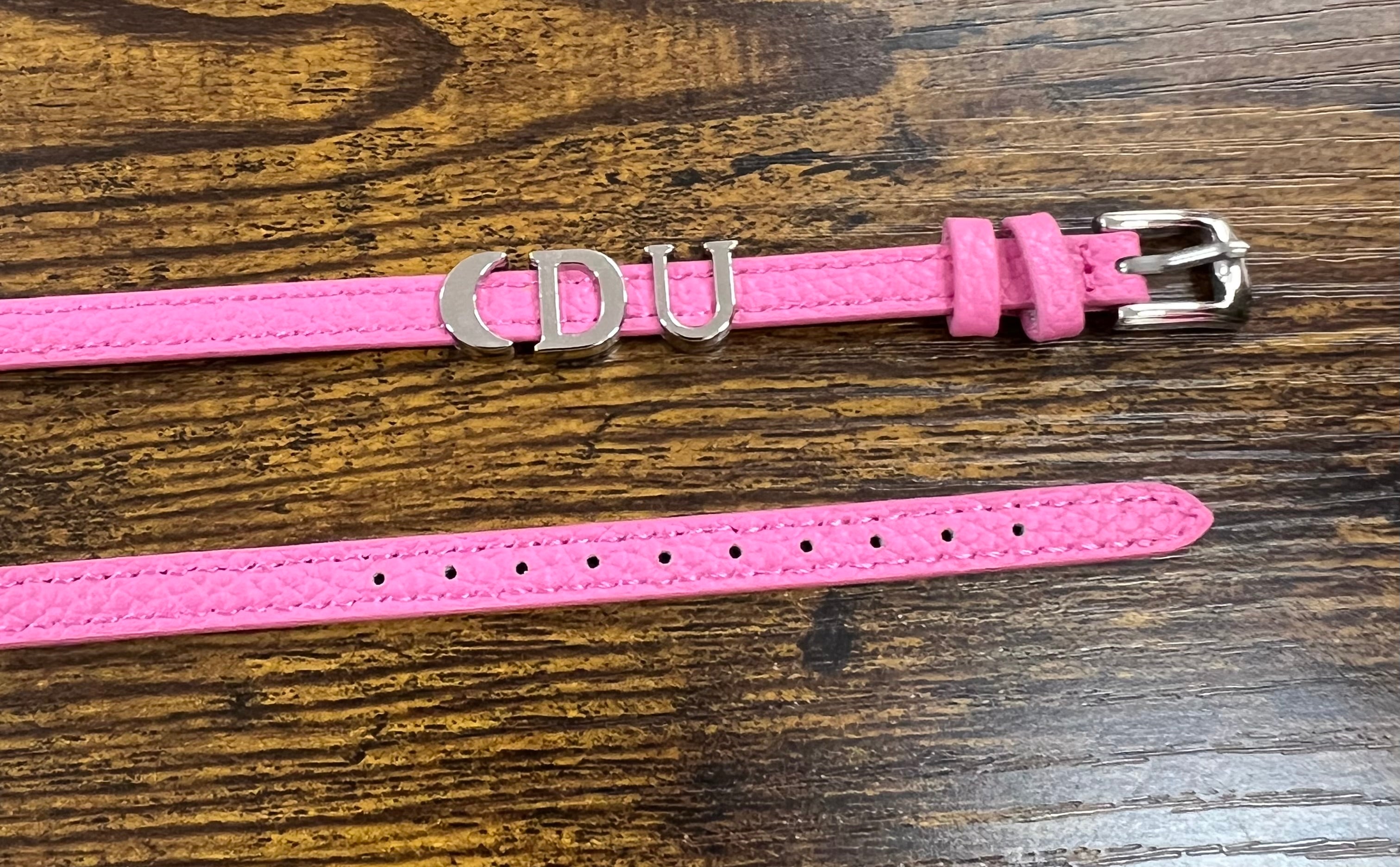 Bracciale in pelle con iniziali argentate cinturino rosa bubble
