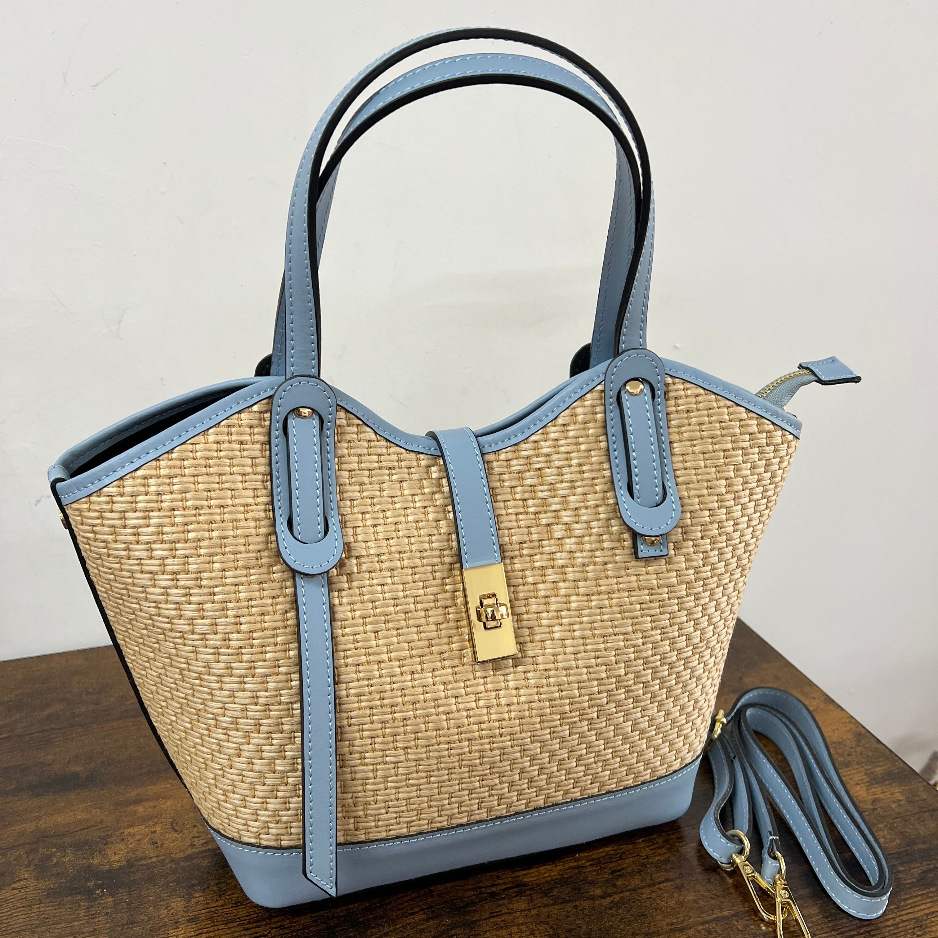 Sally big rafia celeste