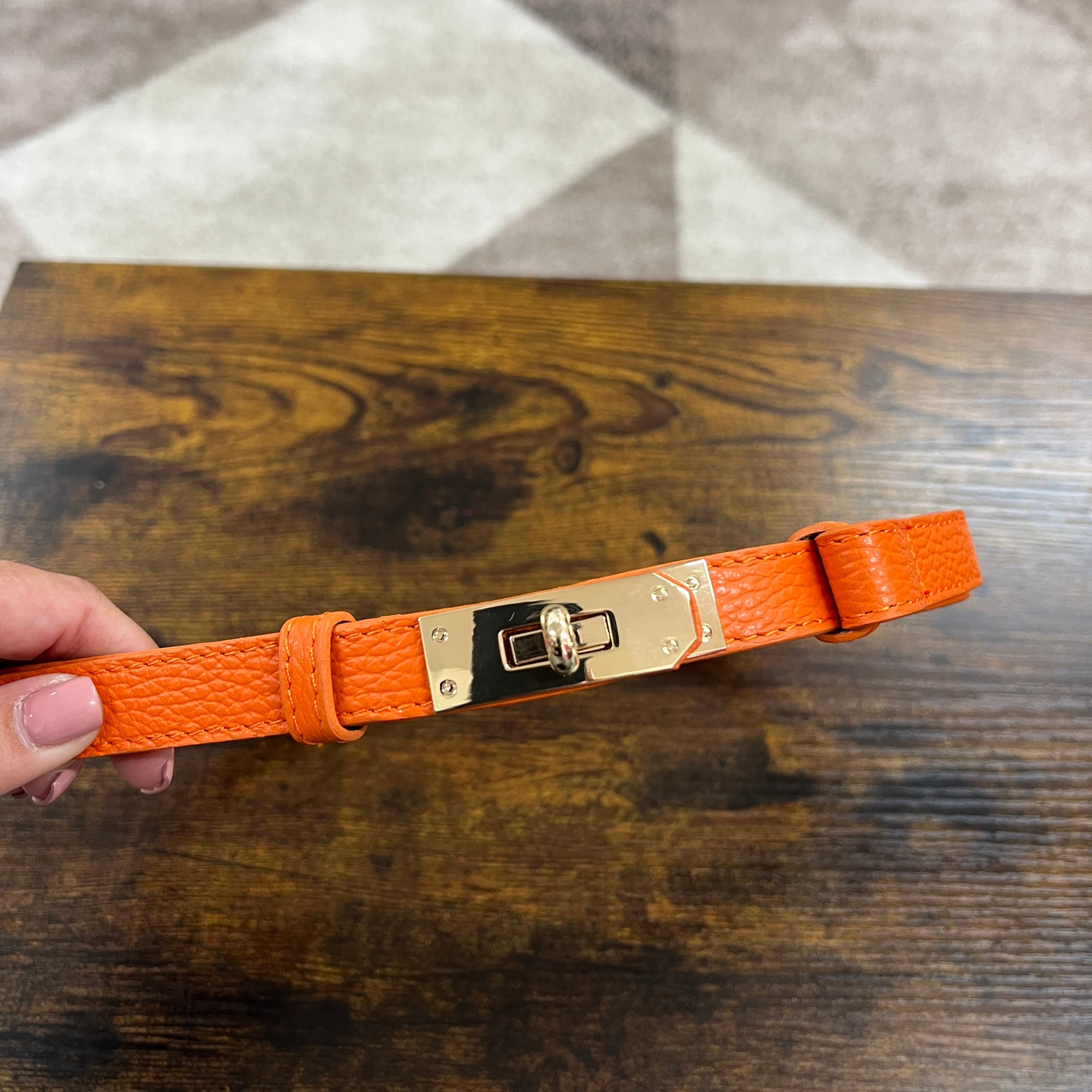 Cintura senza buchi arancio