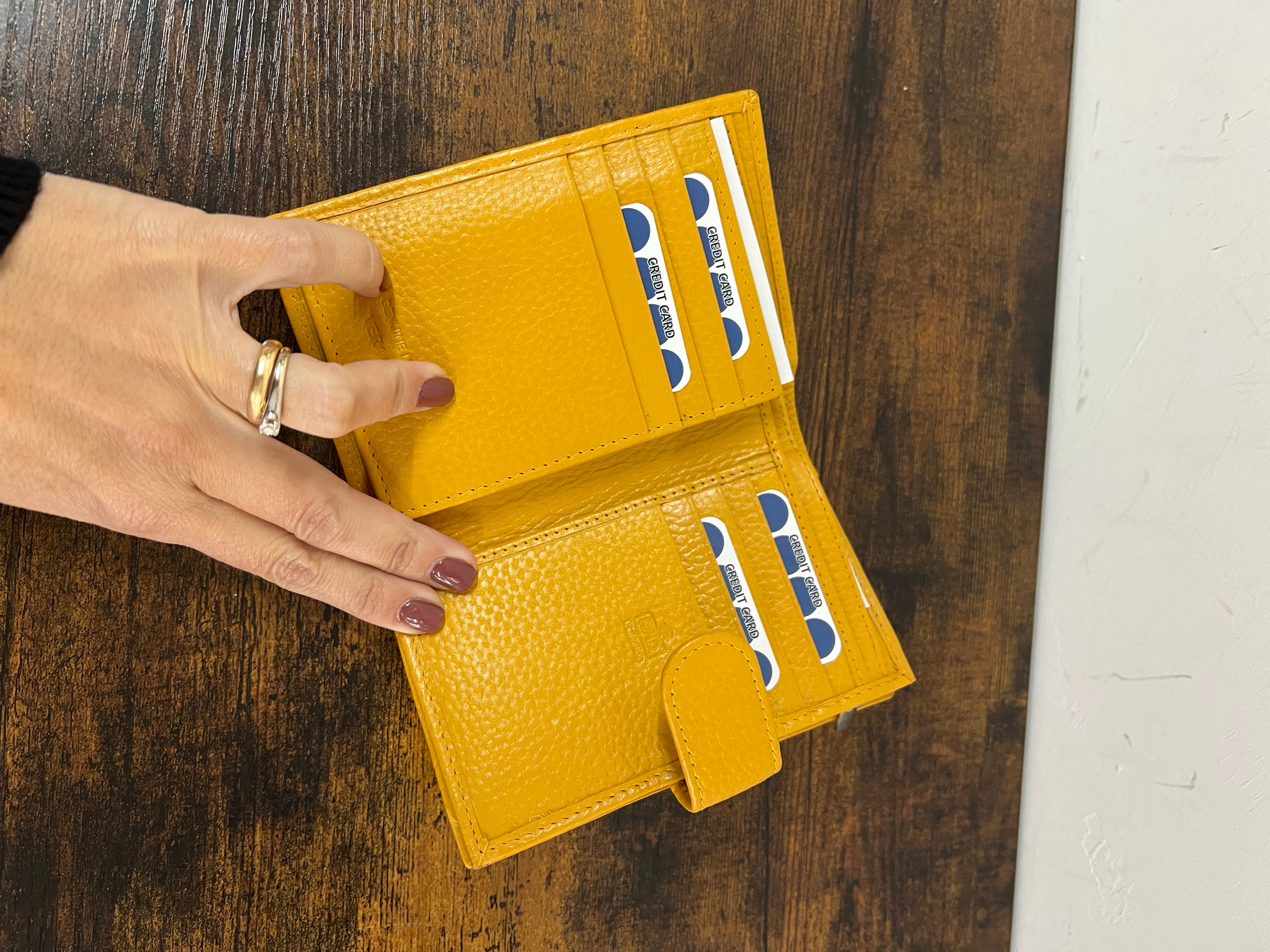 Kompatto z plus clip senape