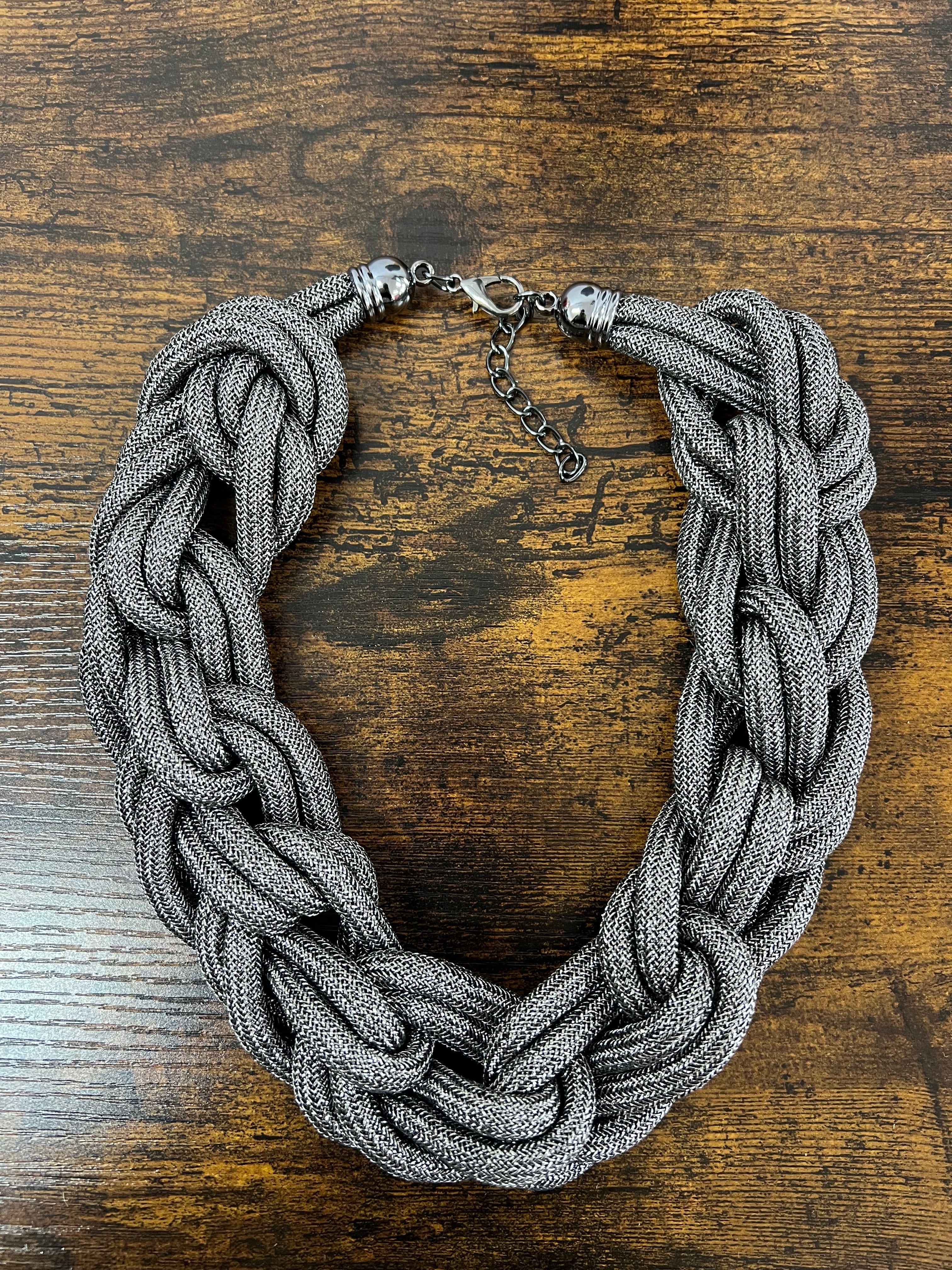 Collana intreccio tessuto piombo