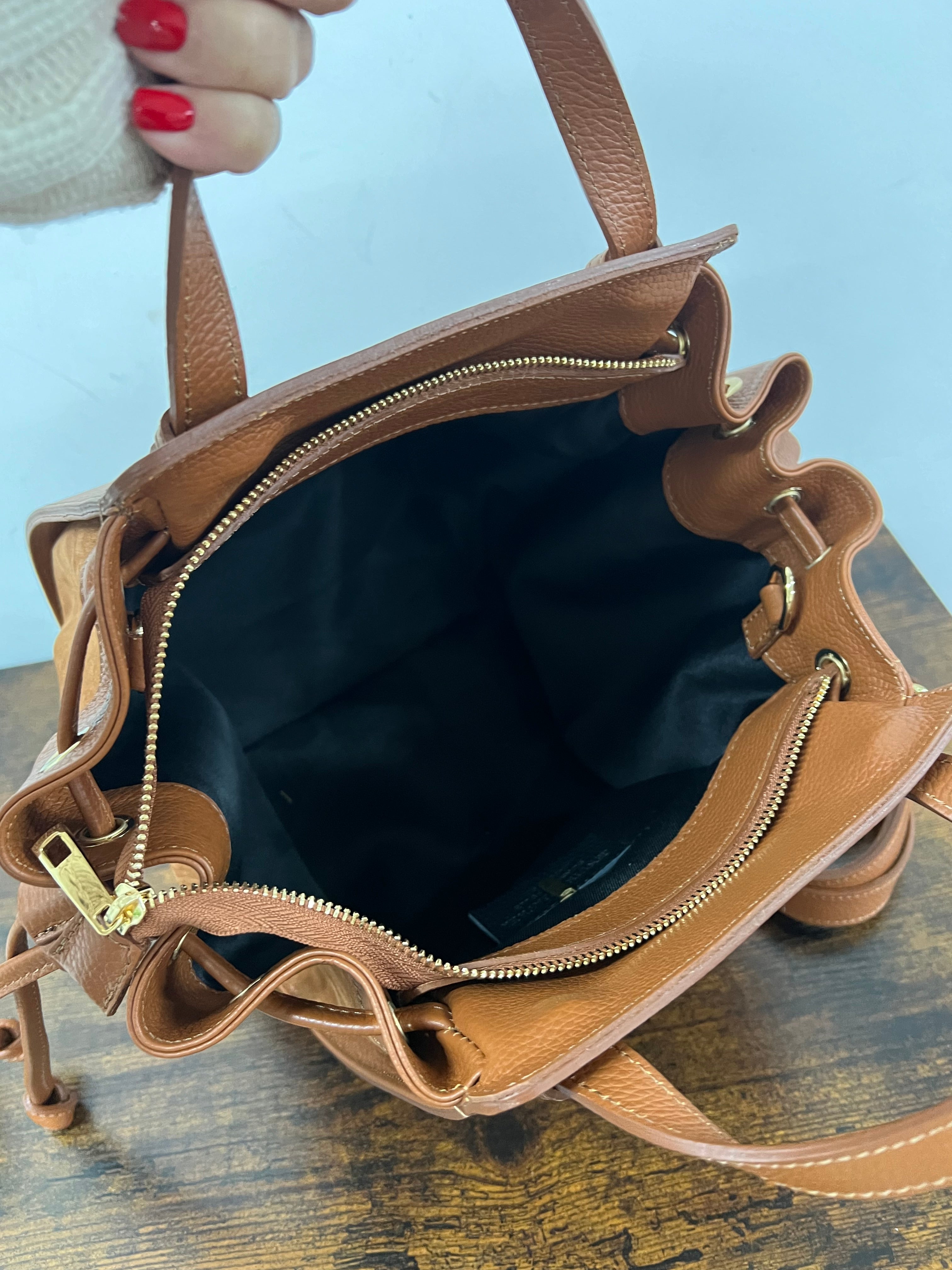 Dark leather Scarlett tote