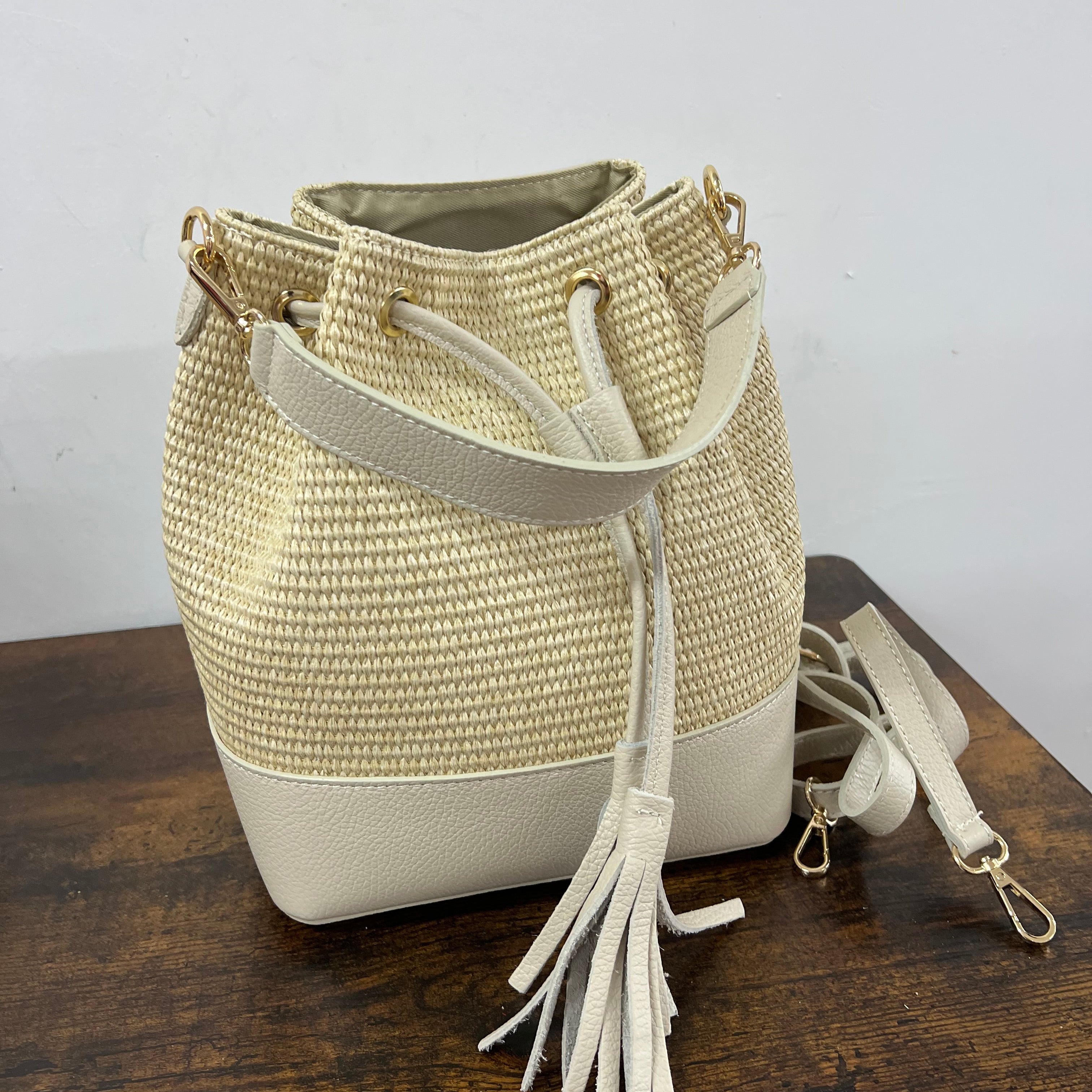 Sacchetto frange maxi z rafia panna