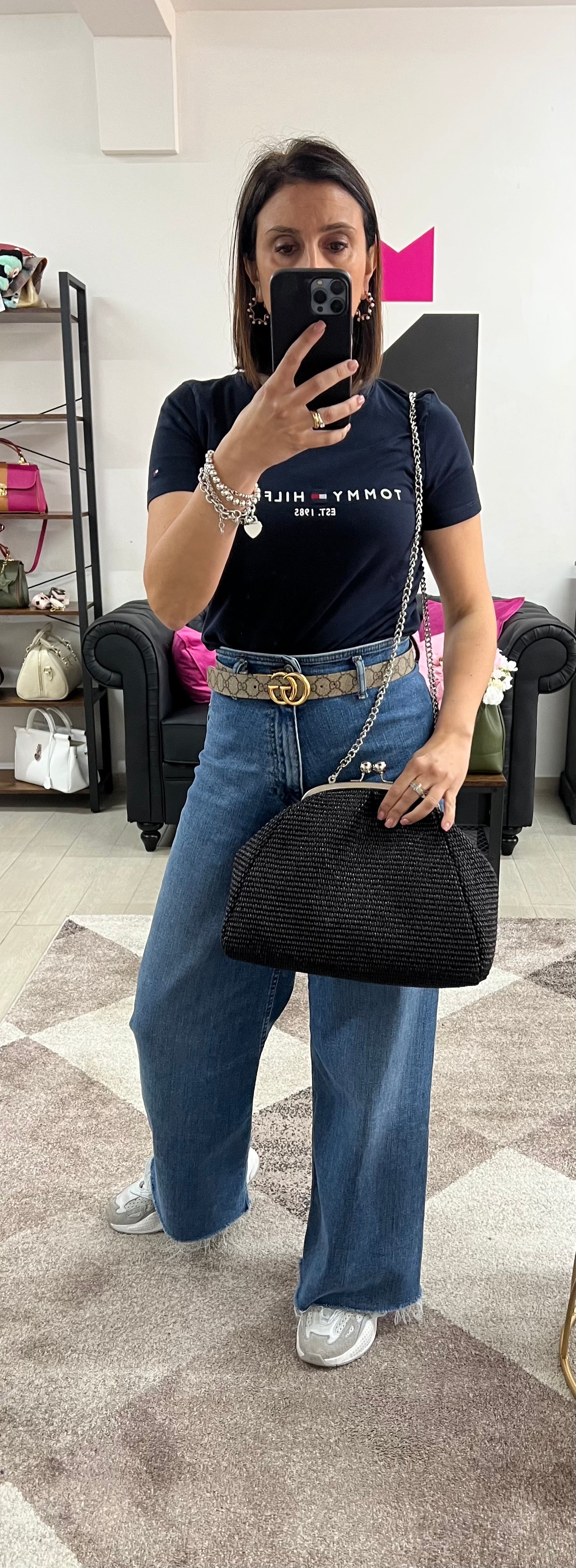 Clutch mega rafia nero