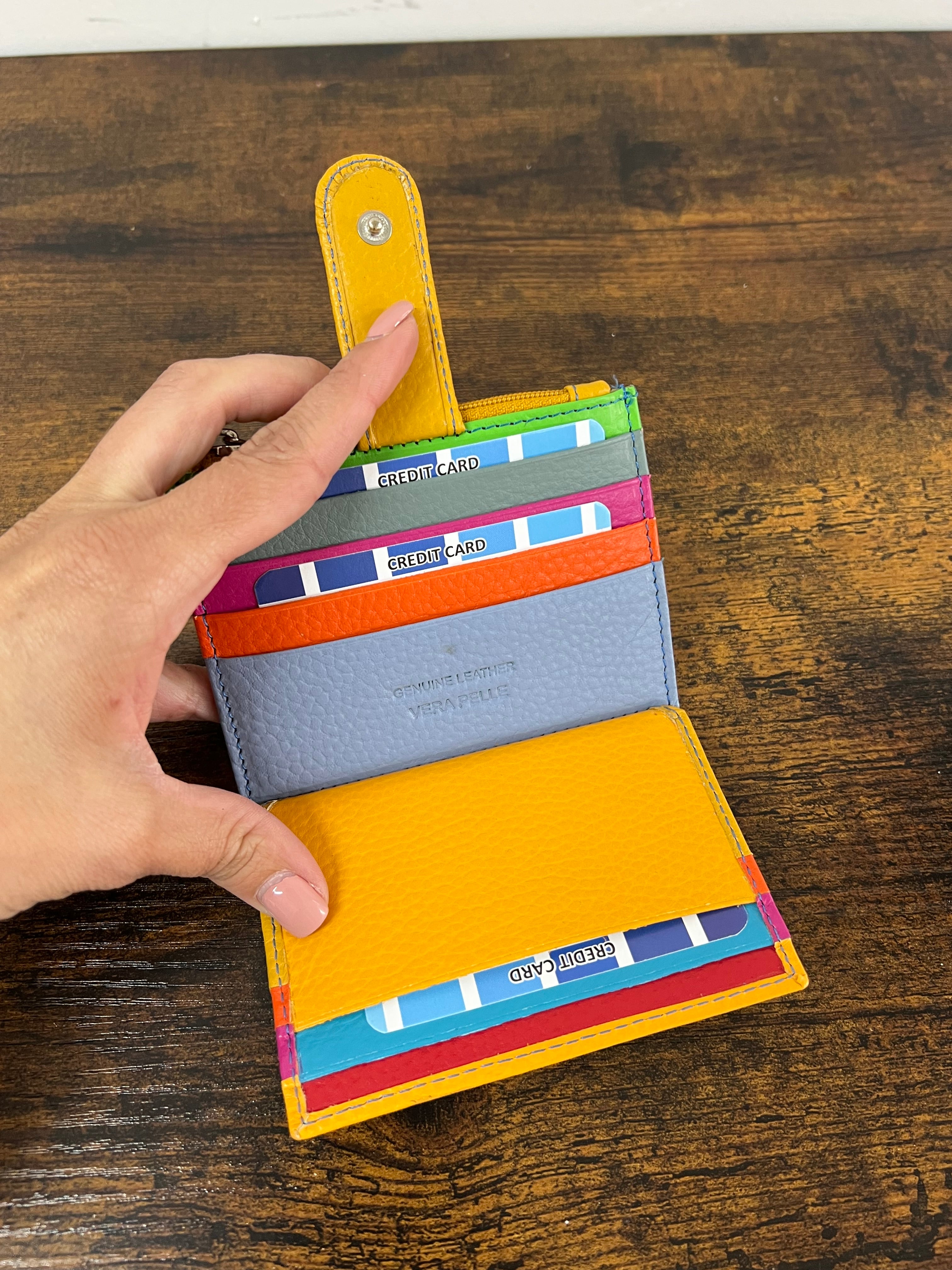 Unisex mustard cardholder