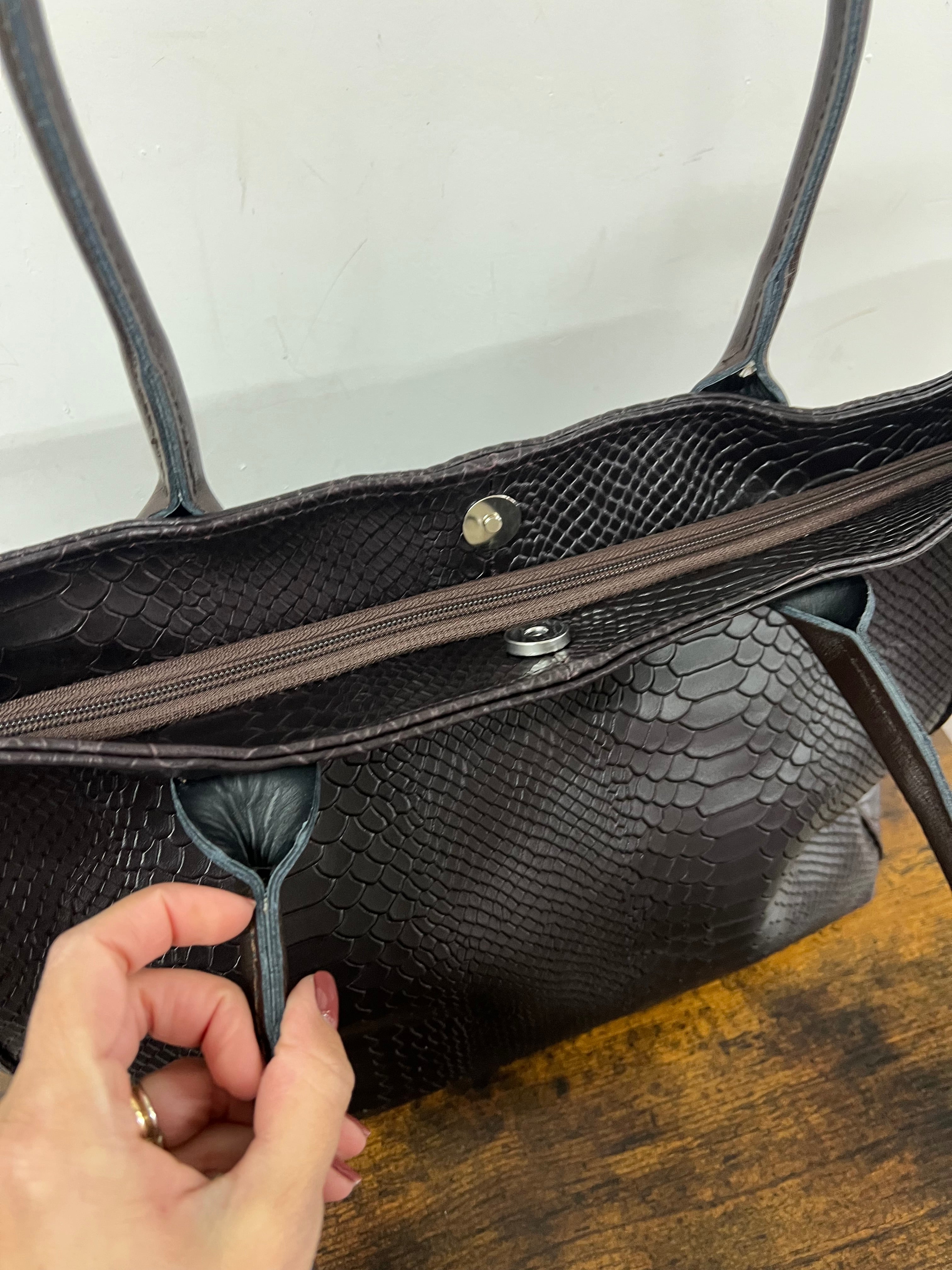 Dark brown crocodile-effect tote bag