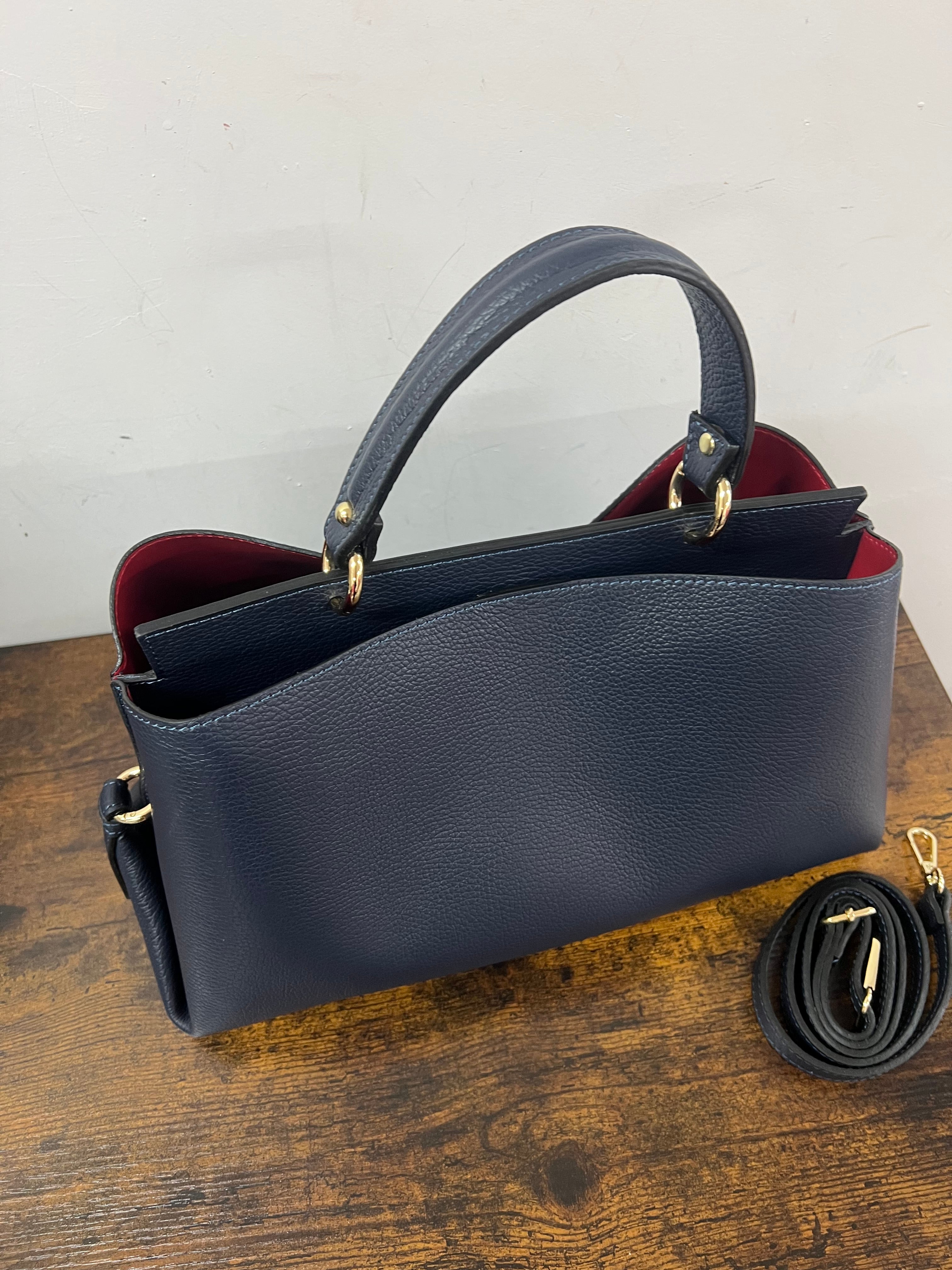 Arianna big blu navy