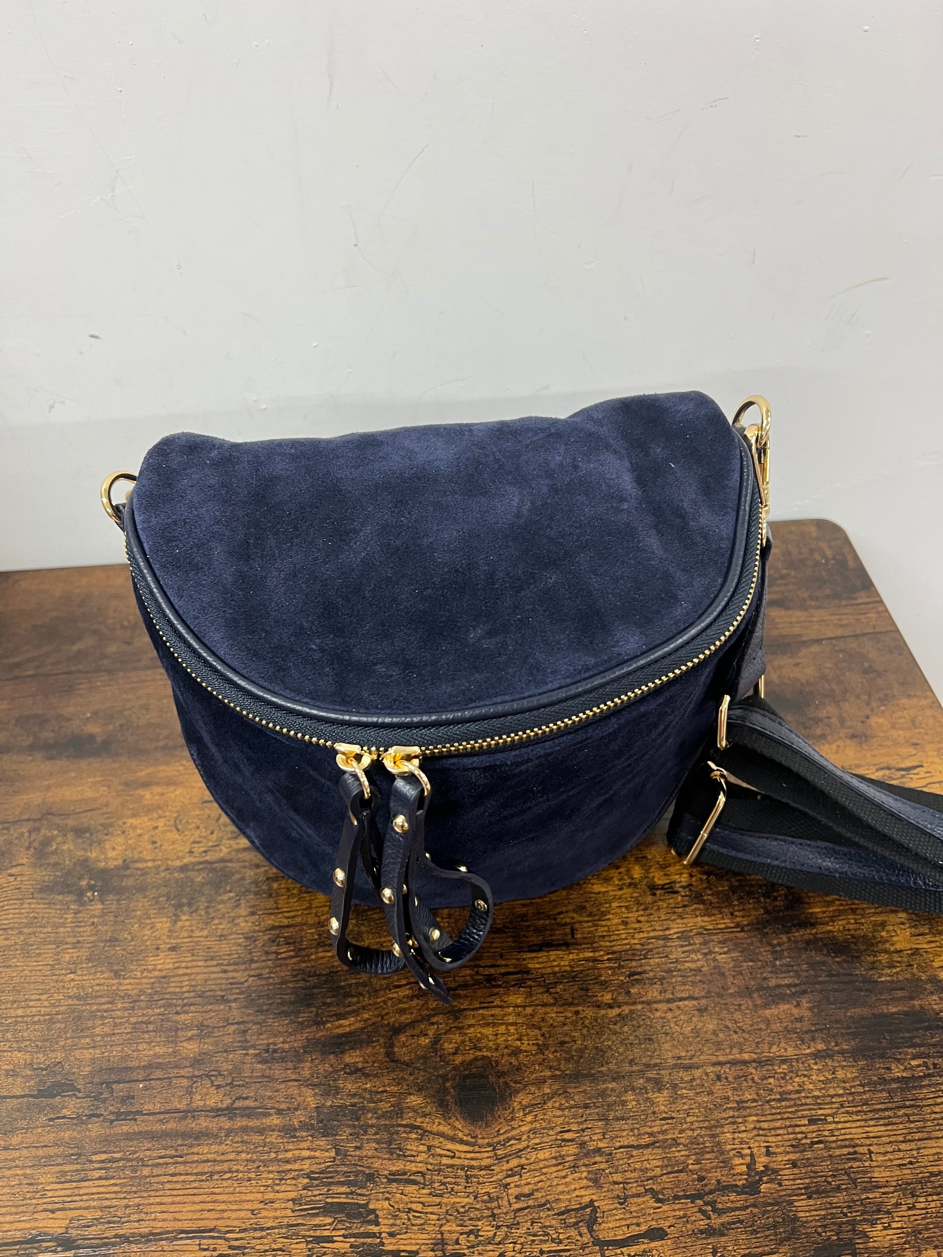 Marsupione z suede blu navy