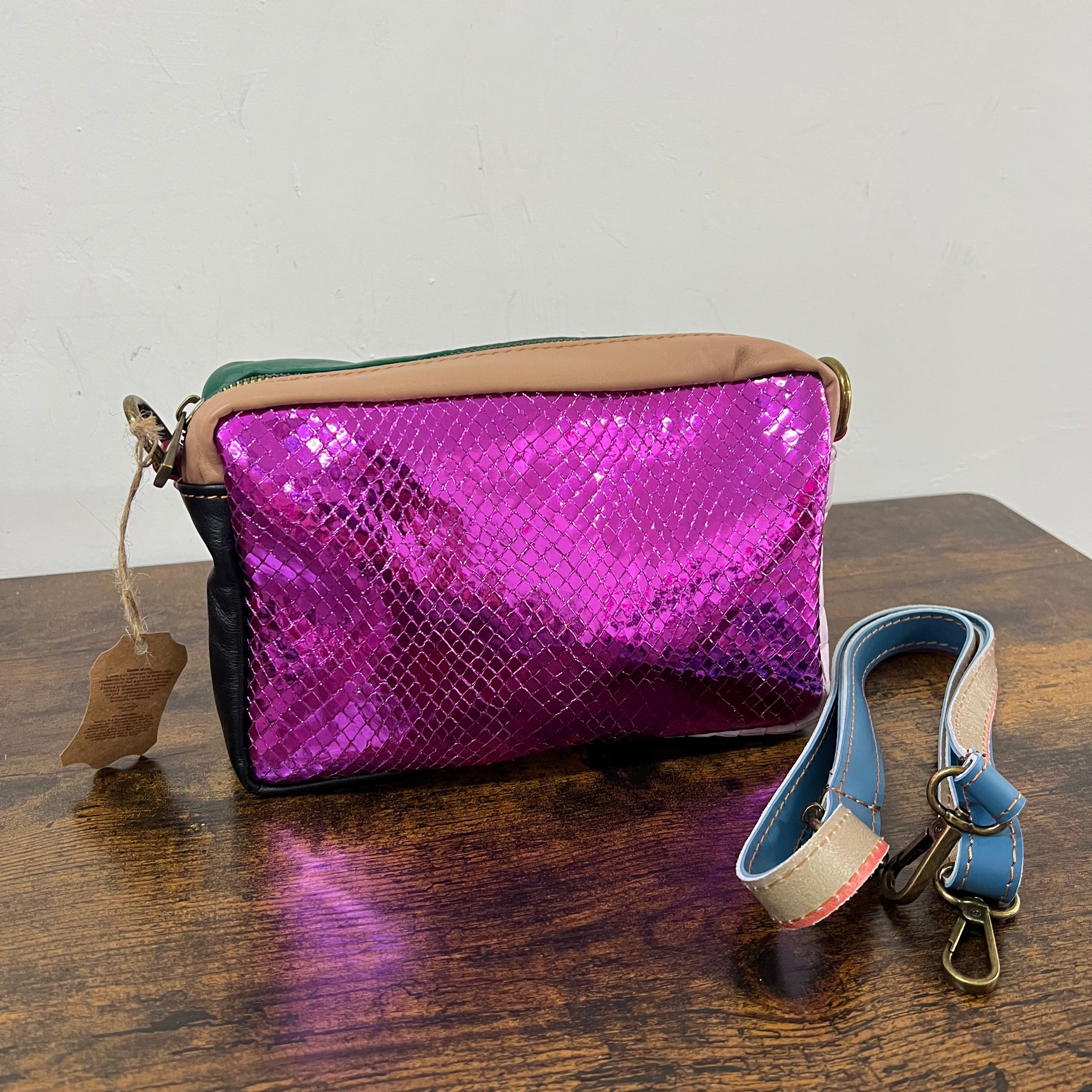 Country camerabag mini patchwork fucsia lam