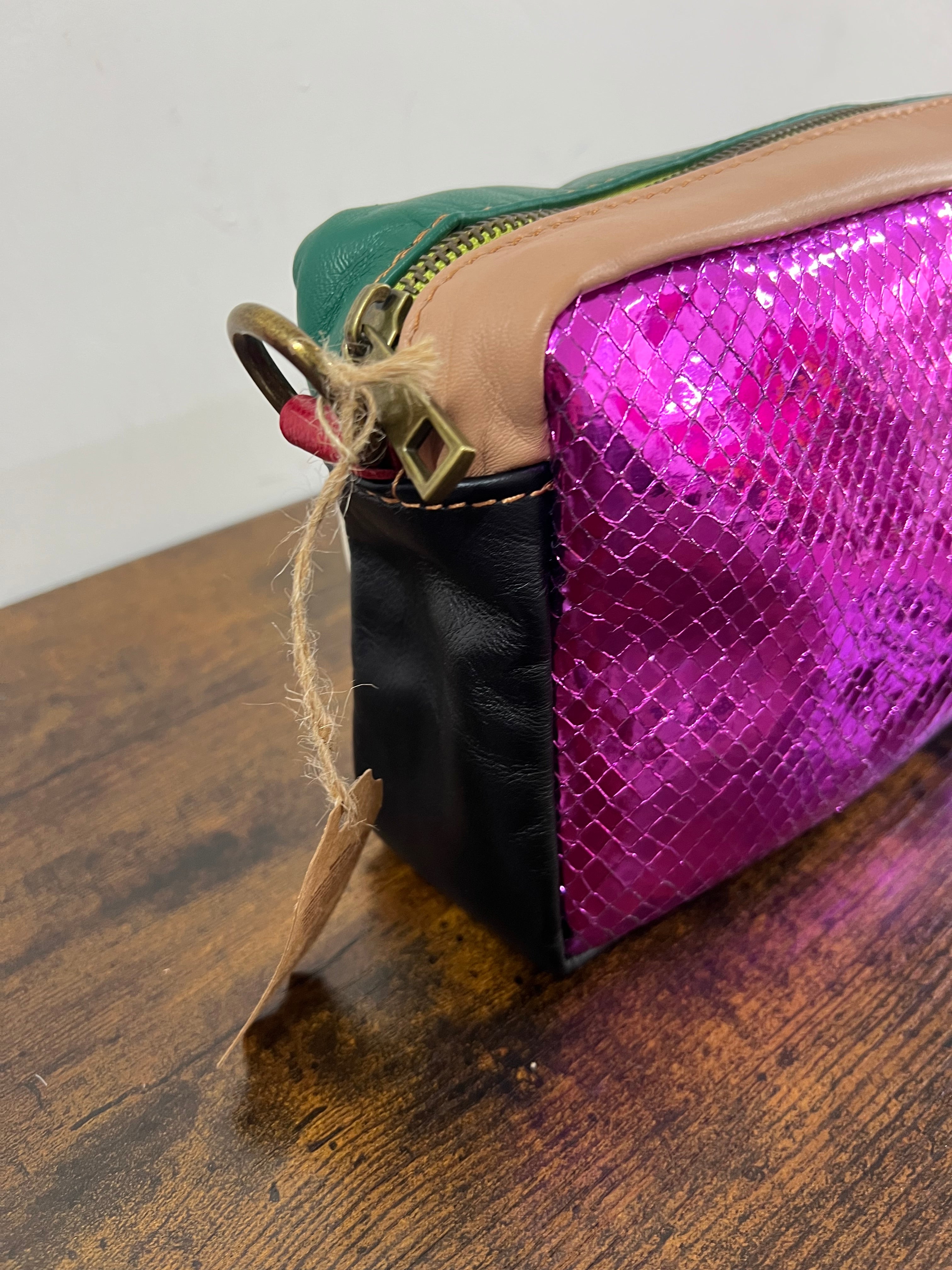 Country camerabag mini patchwork fucsia lam