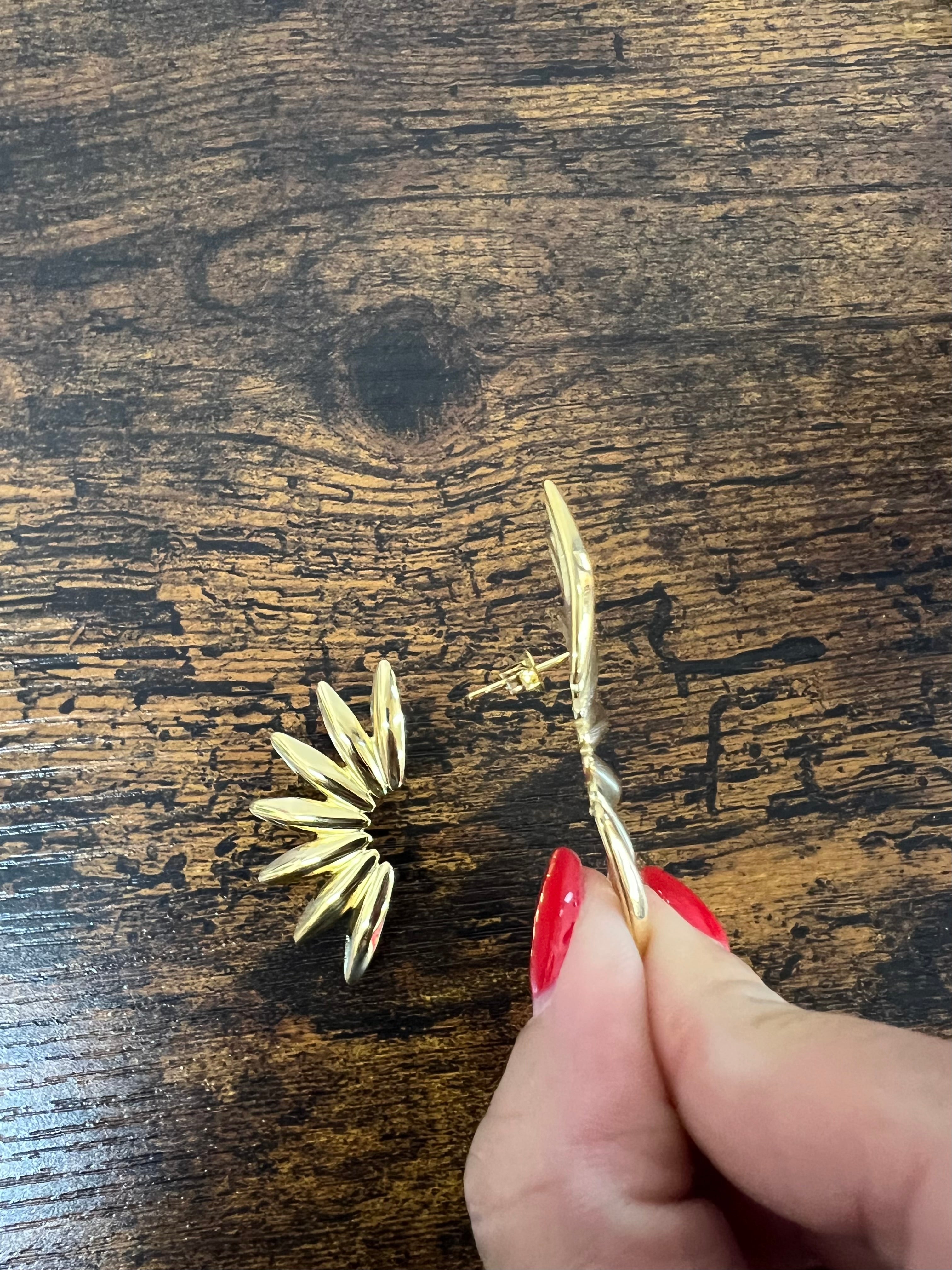 Orecchini anew mezza margherita dorata