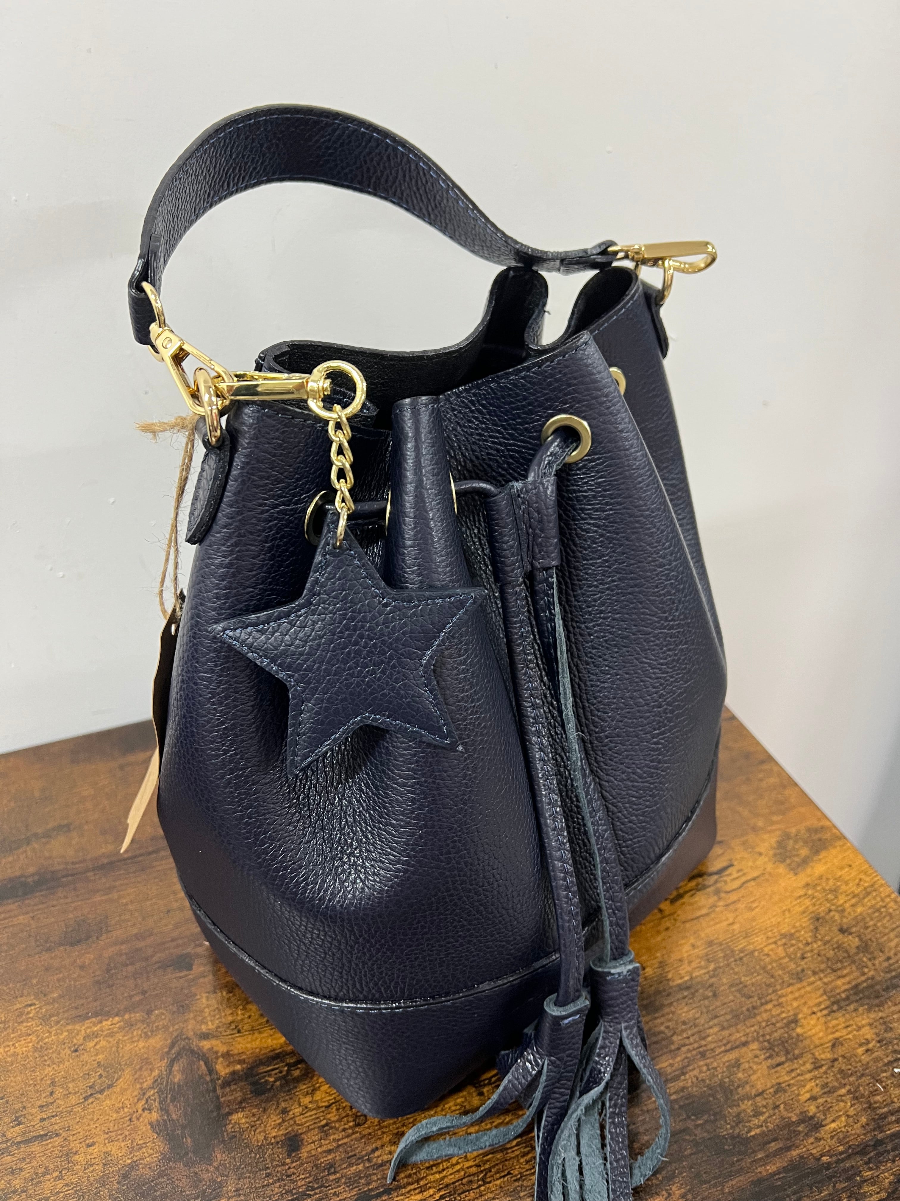 Stella in vera pelle blu navy