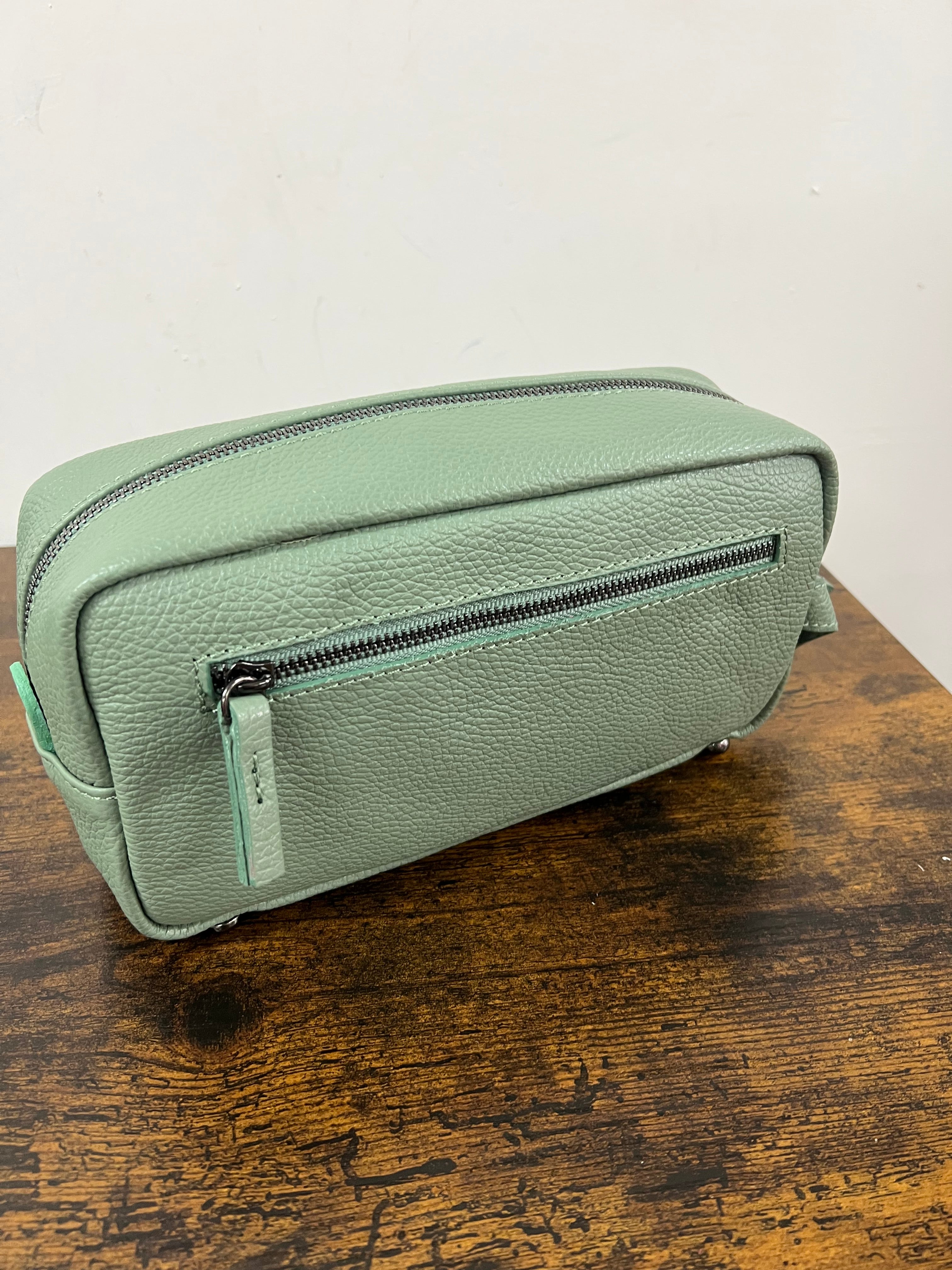 Beauty unisex ted verde salvia
