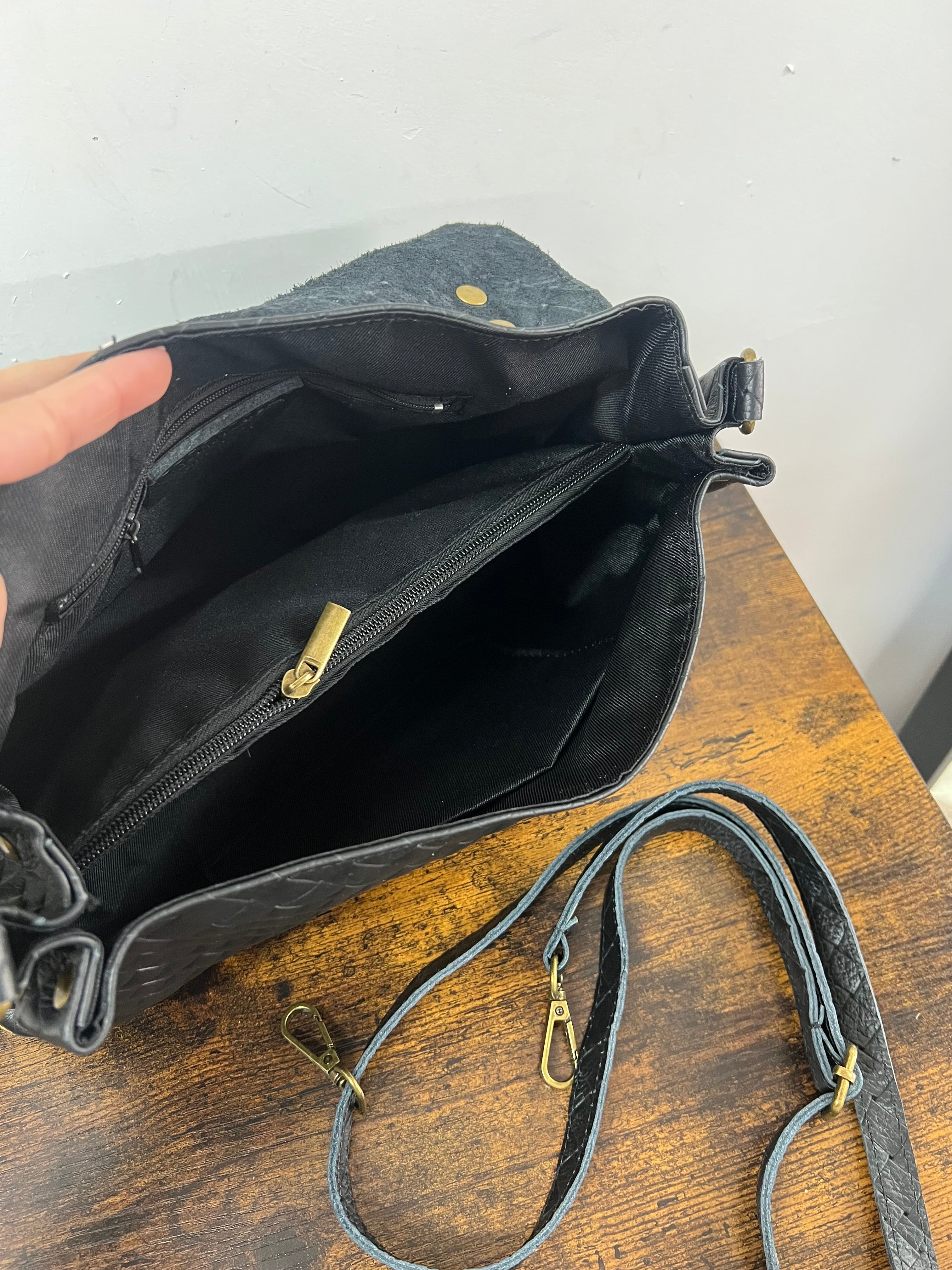 Country bag monocolore z media intreccio nero