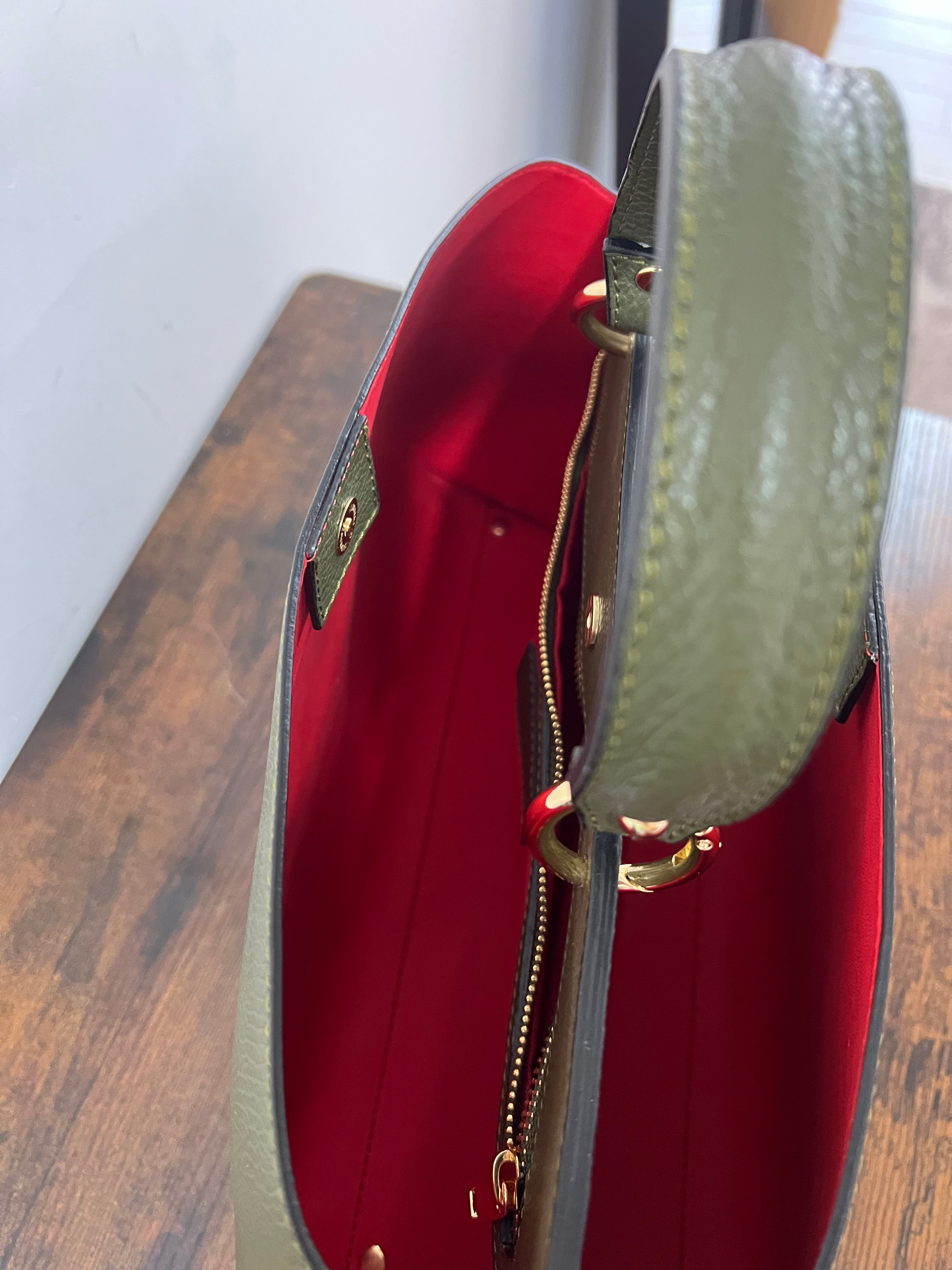 Arianna large military green